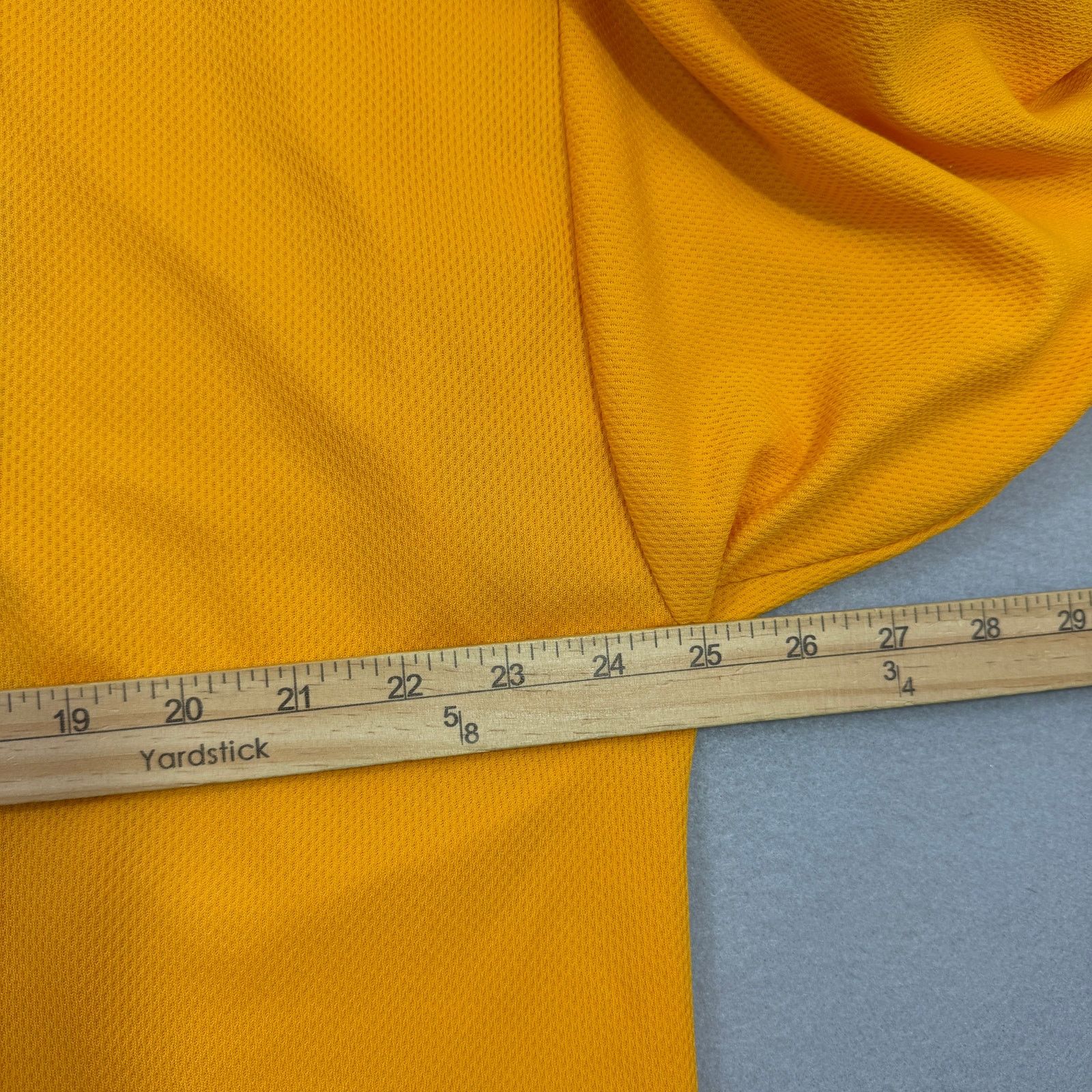 Vintage Vintage Central Michigan University Chippewas Hockey Jersey Size US XL / EU 56 / 4 - 7 Thumbnail