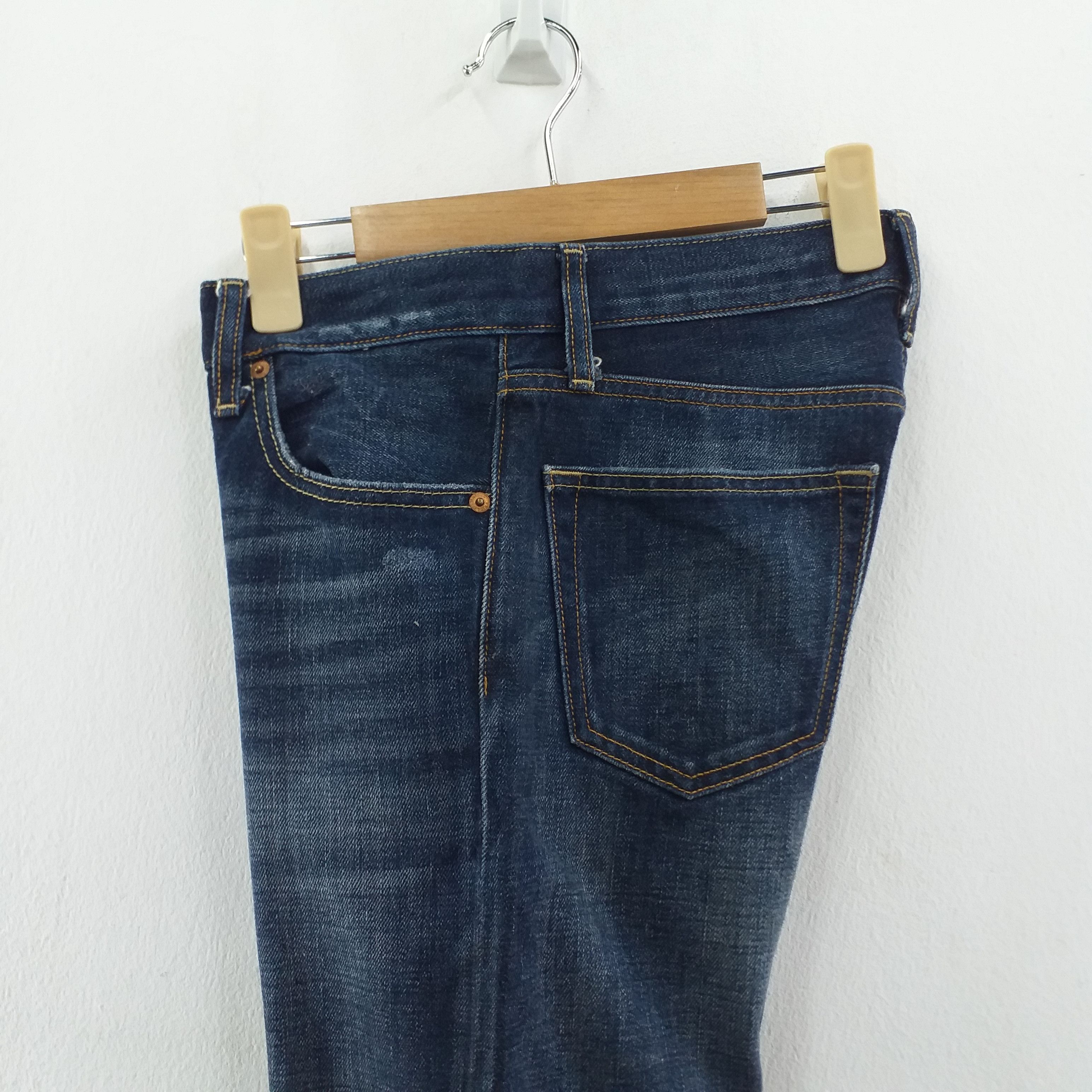 Japanese Brand Uniqlo Japanese Brand Distressed Denim 29x34 -JN025 Size US 29 - 8 Thumbnail