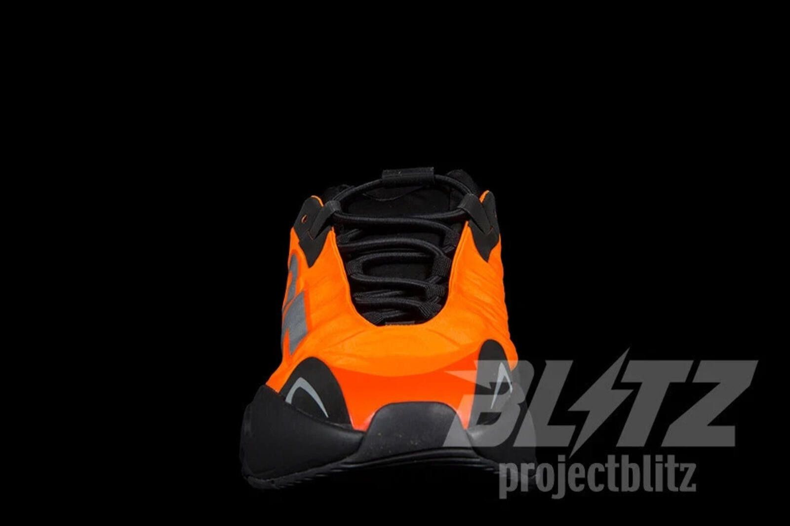 Adidas 2020 adidas YEEZY BOOST 700 MNVN ORANGE FV3258 US5.5 Size US 5.5 / EU 38 - 5 Thumbnail