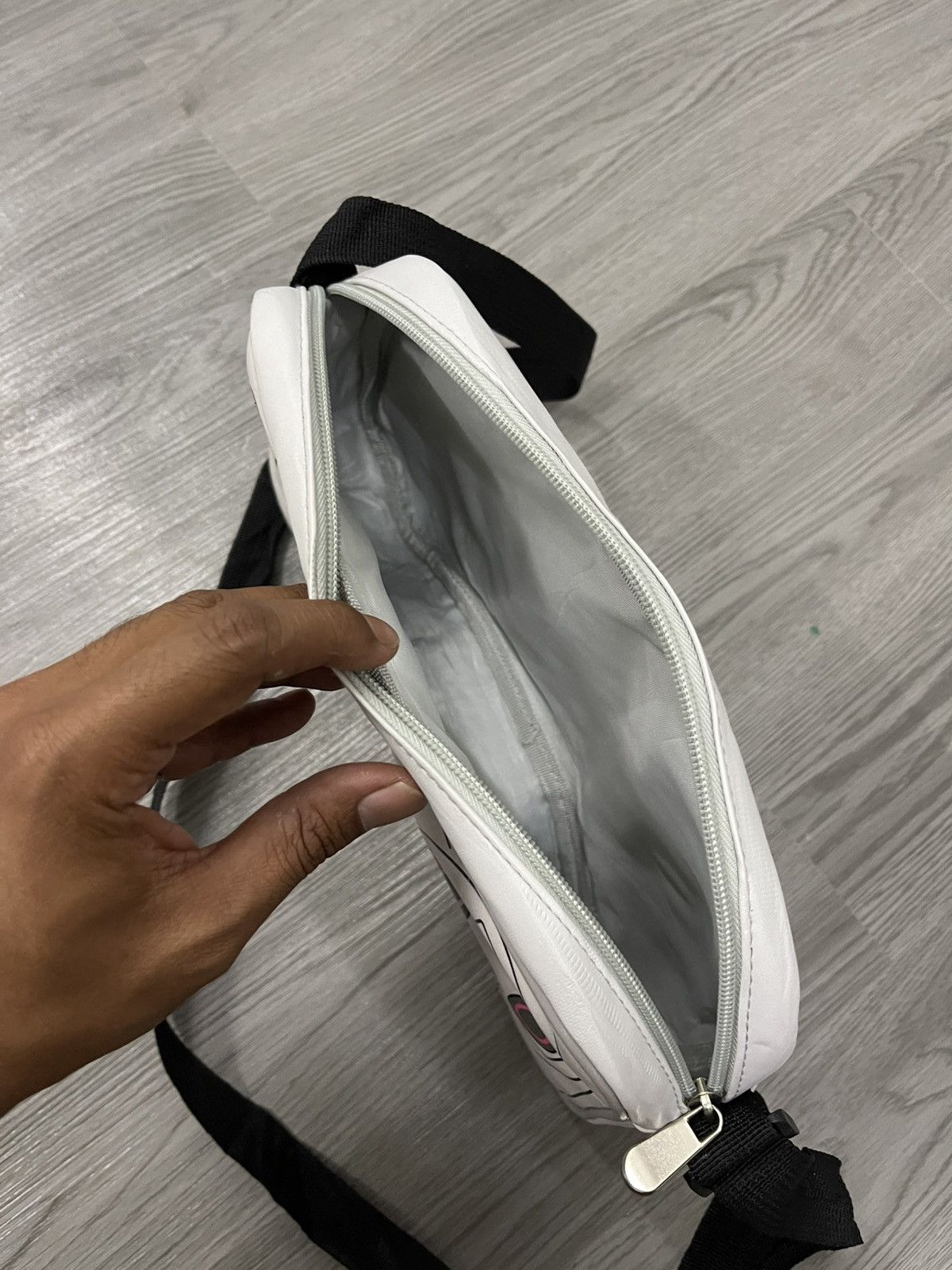 Japanese Brand × Playstation Playstation Joystick Parody Sling Crossbody bag Size ONE SIZE - 5 Thumbnail