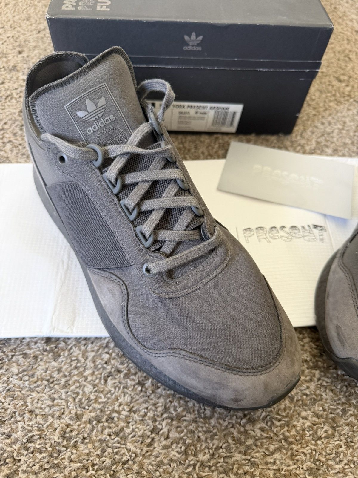 Adidas × Daniel Arsham Daniel Arsham Adidas New York Present Size US 11 / EU 44 - 5 Thumbnail