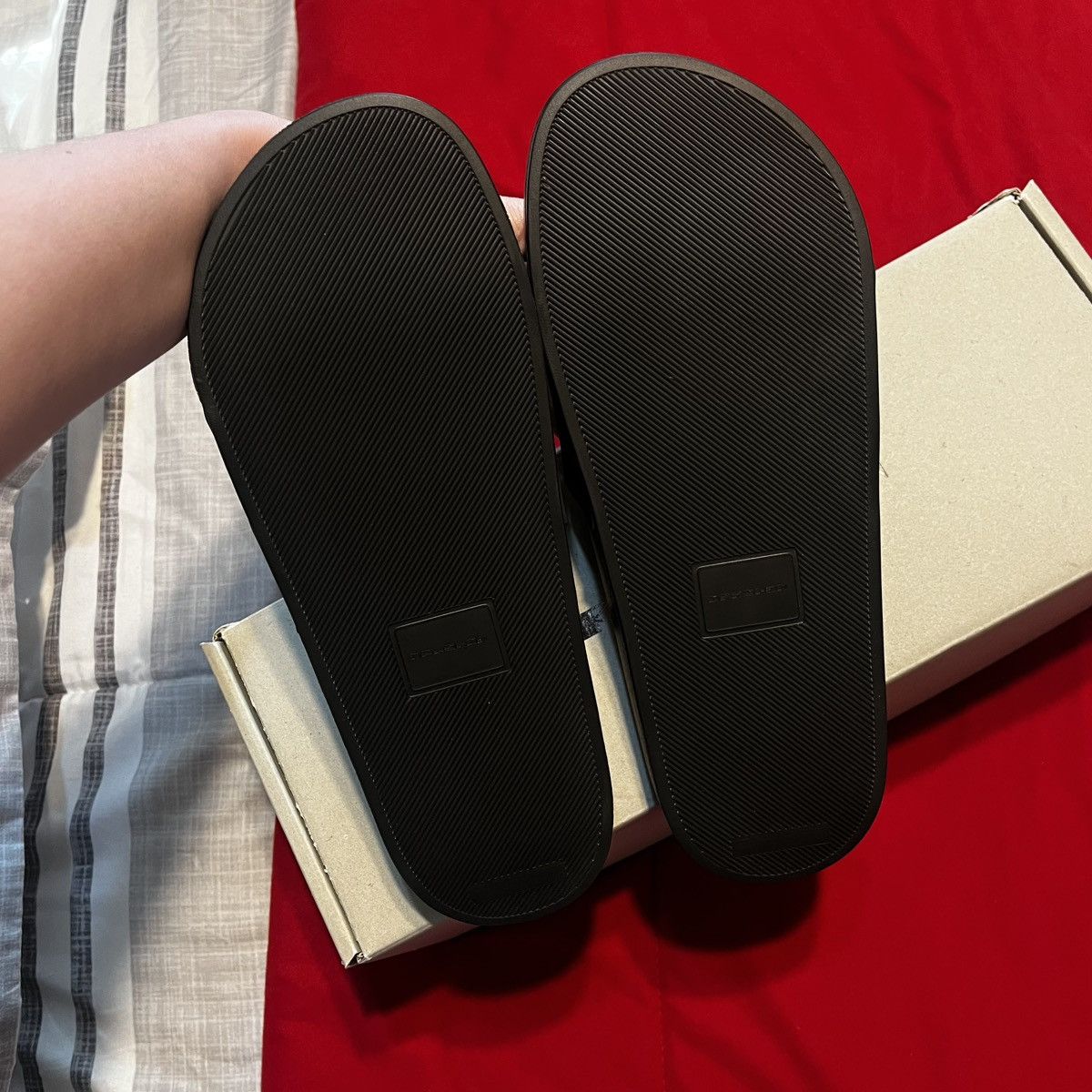 Rick Owens Rick owens logo slides Size US 8 / EU 41 - 4 Thumbnail