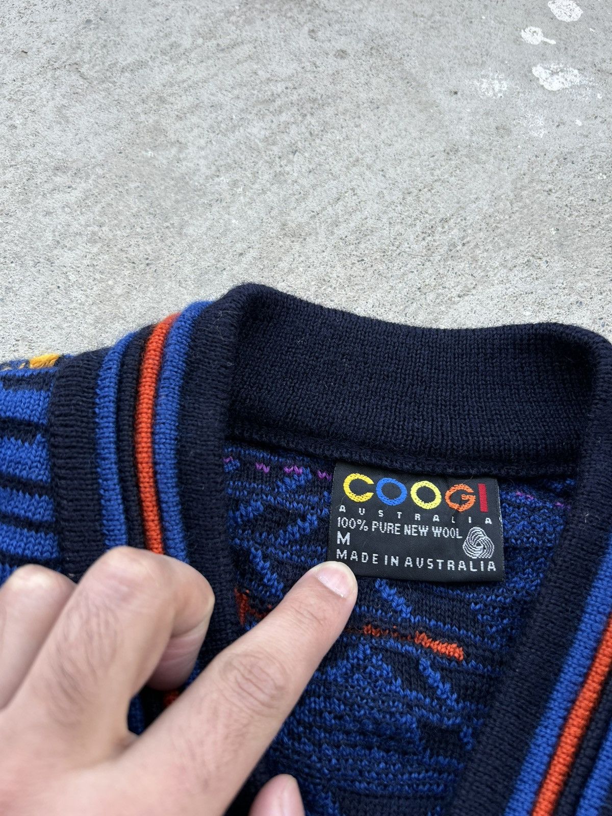 Coogi RAREST COOGI DISTRESSED V NECK CABLE KNIT Size US M / EU 48-50 / 2 - 14 Thumbnail