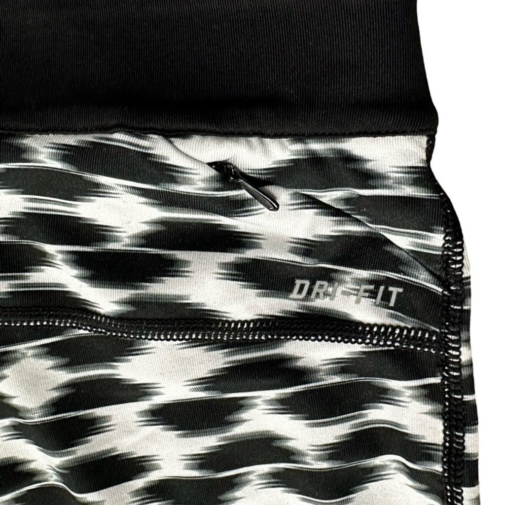 Nike NIKE Dri-Fit Relay Reflective Crop Legging Womens Size S. Size 24" / US 00 / IT 34 - 7 Thumbnail