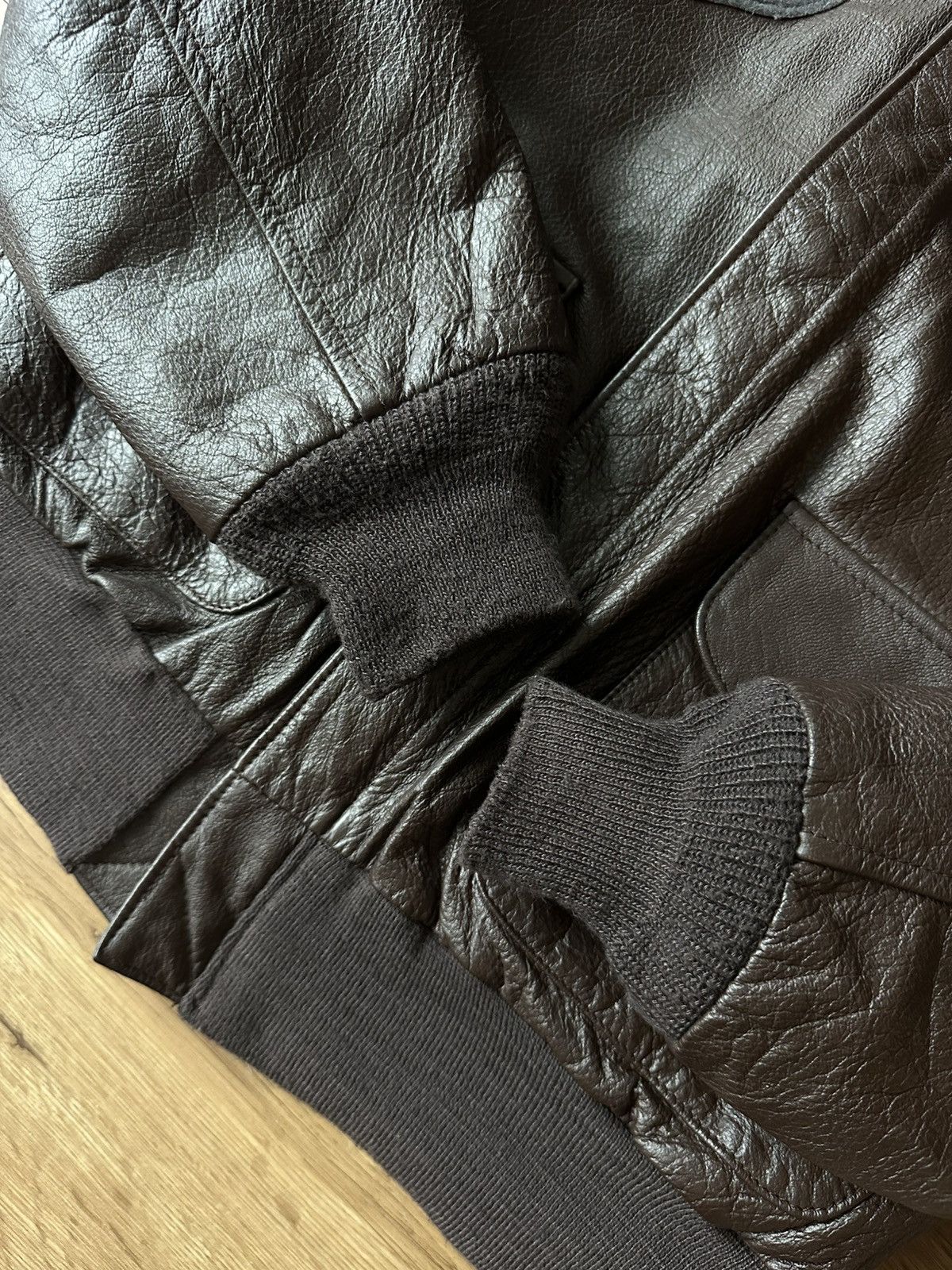 Genuine Leather Vintage A-2 WWII US Army Leather Flight Jacket Size US S / EU 44-46 / 1 - 7 Thumbnail