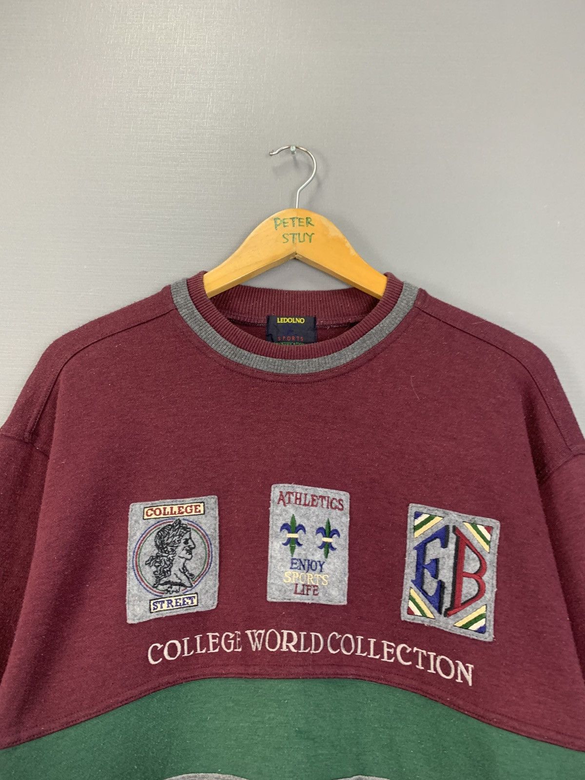 Japanese Brand × Vintage Vintage College World Collection Sweatshirt Size US M / EU 48-50 / 2 - 5 Thumbnail