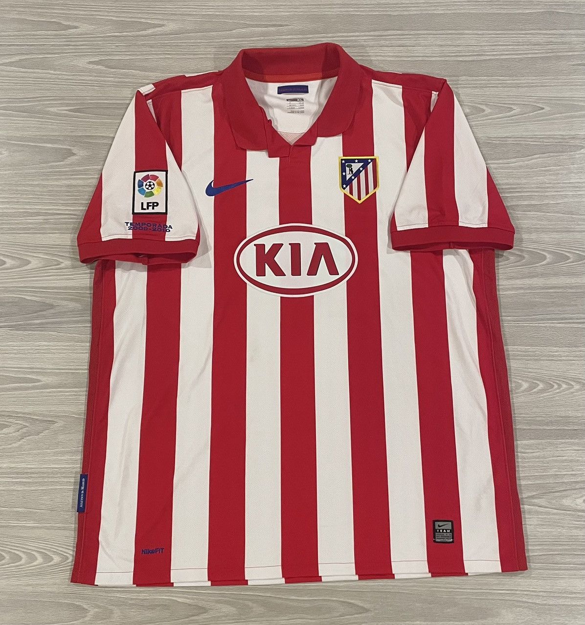 Nike Nike 2010/11 Atletico Madrid Reyes #19 Soccer Jersey Mens XL Size US XL / EU 56 / 4 - 4 Thumbnail