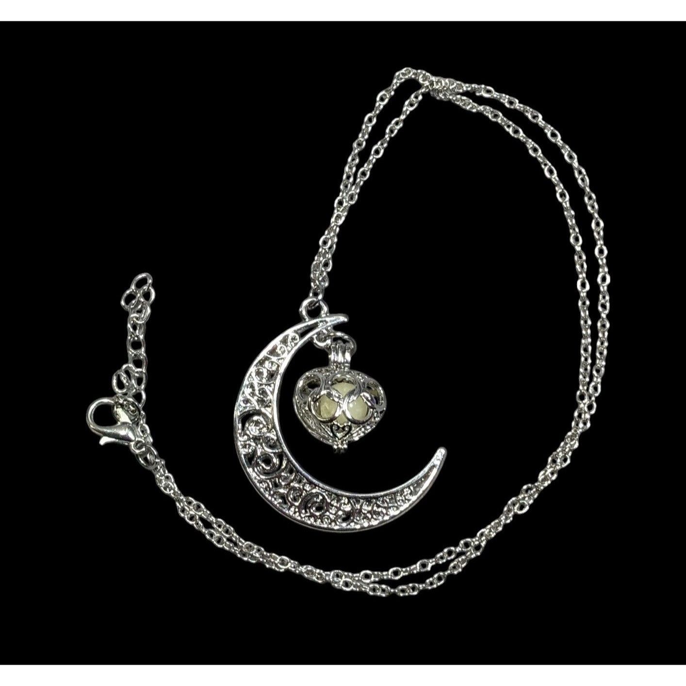 Other Mystical Moon And Star Silver Tone Filigree Necklace Size ONE SIZE - 1 Thumbnail