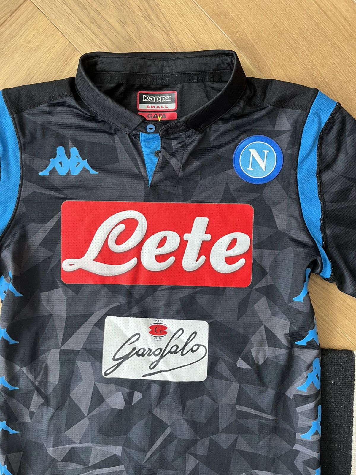 Kappa Kappa 2018/19 Napoli Authentic Away Shirt Size S Size US S / EU 44-46 / 1 - 4 Thumbnail