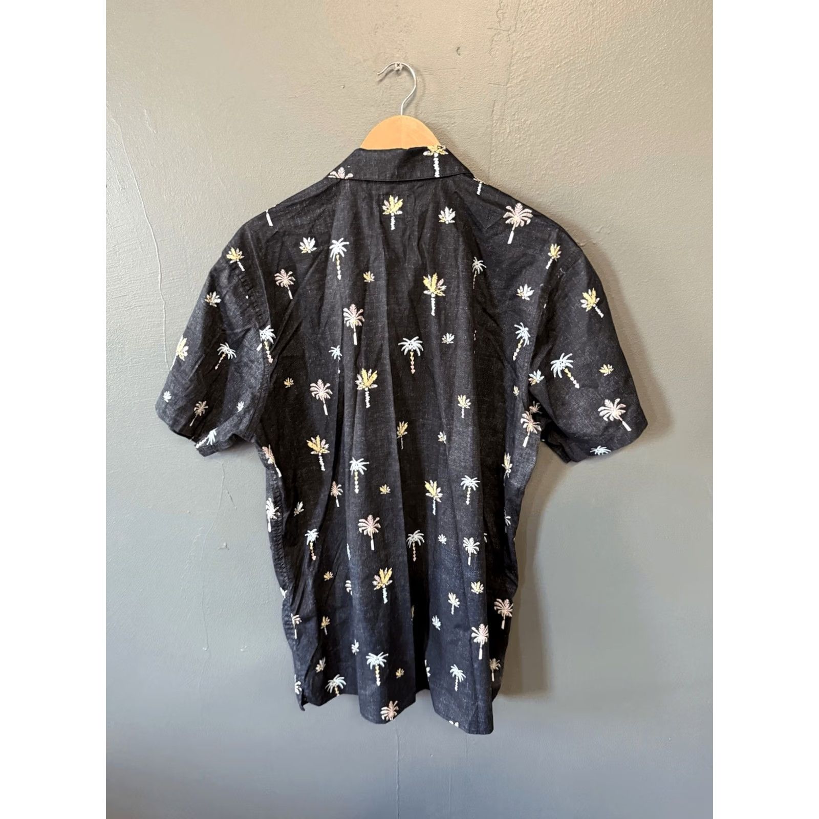 Rip Curl Rip Curl Womens Black Short Sleeve Palm Trees Button Up Shirt XL Medium? Size XL / US 12-14 / IT 48-50 - 2 Thumbnail