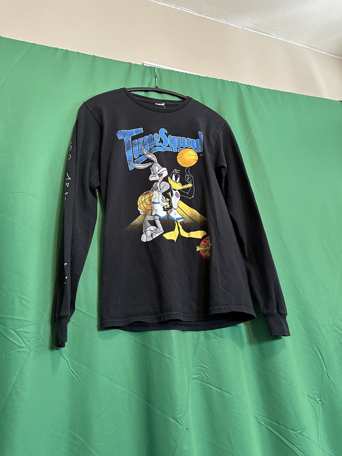 Vintage SPACE JAM logo sleeve L/S Tune Squad vintage t-shirt Size US XS / EU 42 / 0 - 10 Thumbnail