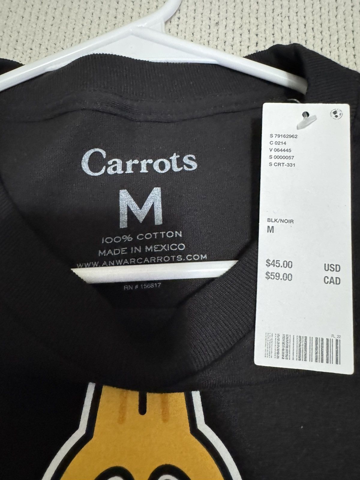 Carrots by Anwar Carrots Carrots by Anwar Black Long sleeve Size US M / EU 48-50 / 2 - 3 Thumbnail
