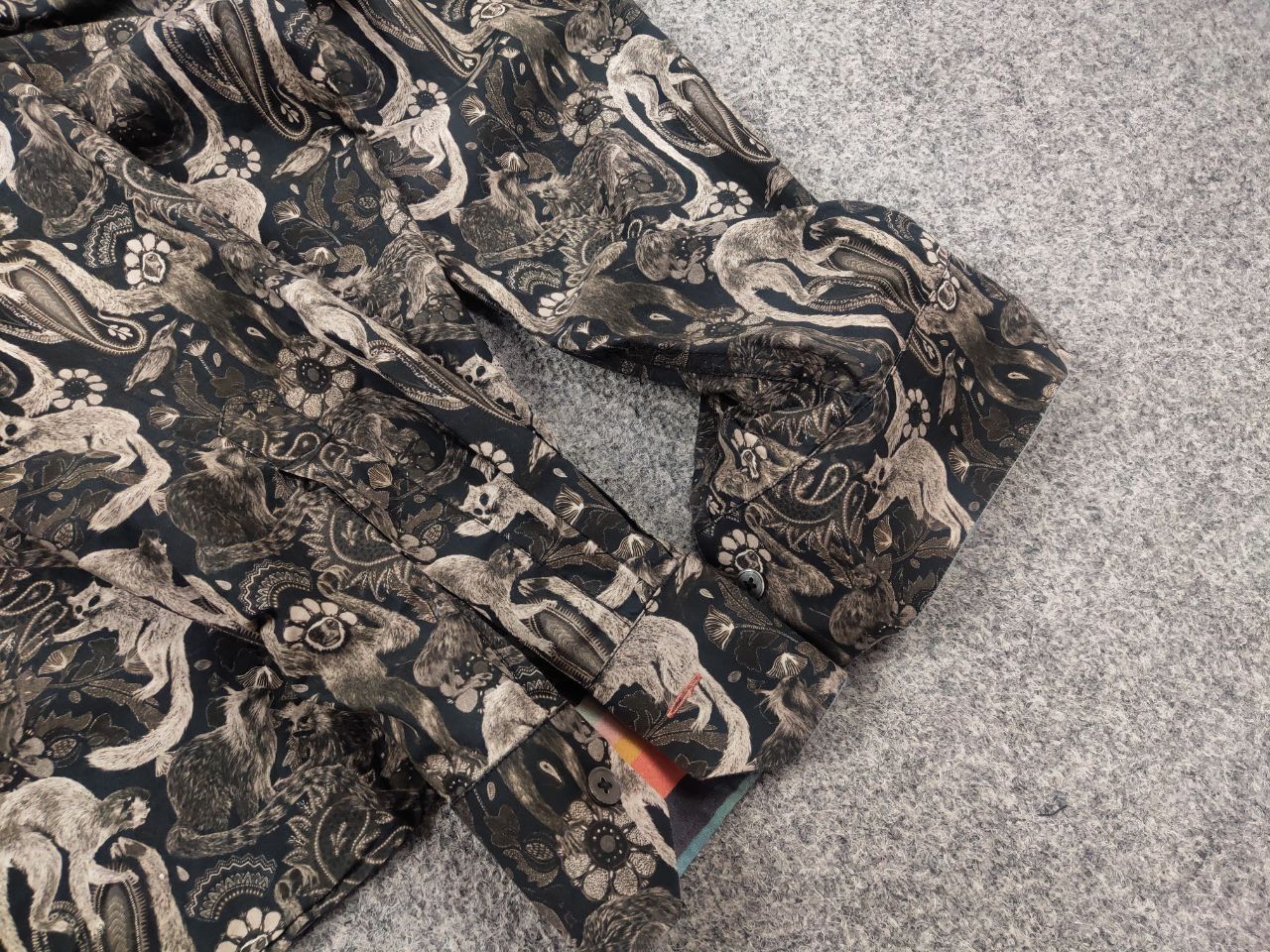 Paul Smith Paul Smith Mainline Monkey pattern Button long sleeve Shirt Size US S / EU 44-46 / 1 - 10 Thumbnail