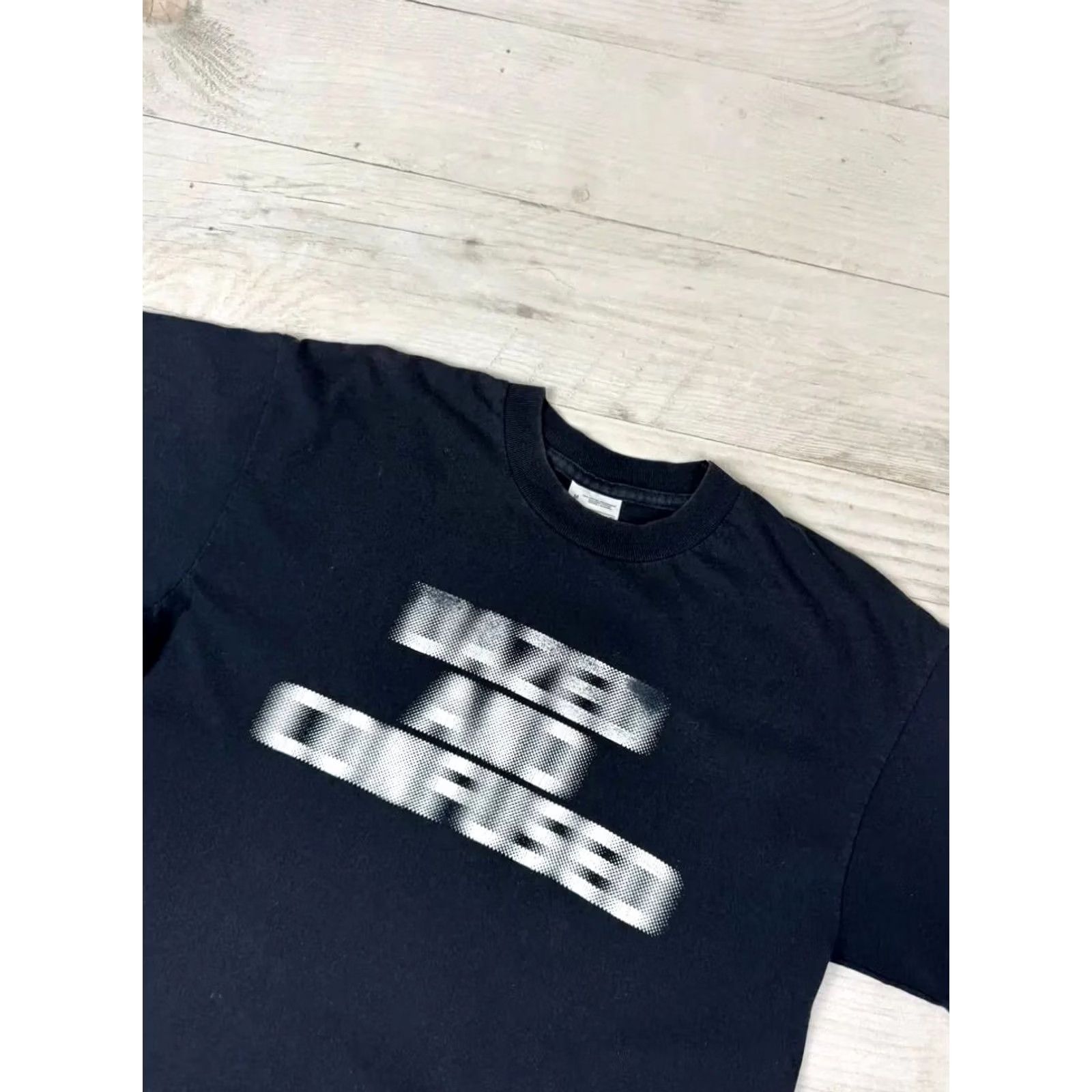 Vintage Vintage Dazed And Confused 90s Band T Shirt Black Men Size M Size US M / EU 48-50 / 2 - 5 Thumbnail