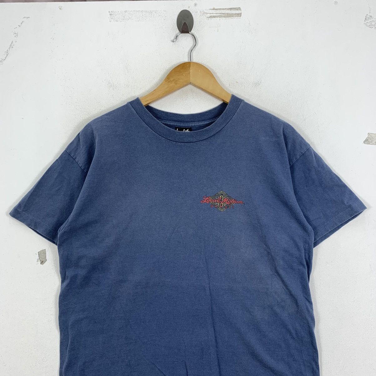 Vintage Vintage 90s LOCAL MOTION SURF Hawaii Hula Girl Usa Tshirt Size US L / EU 52-54 / 3 - 3 Thumbnail
