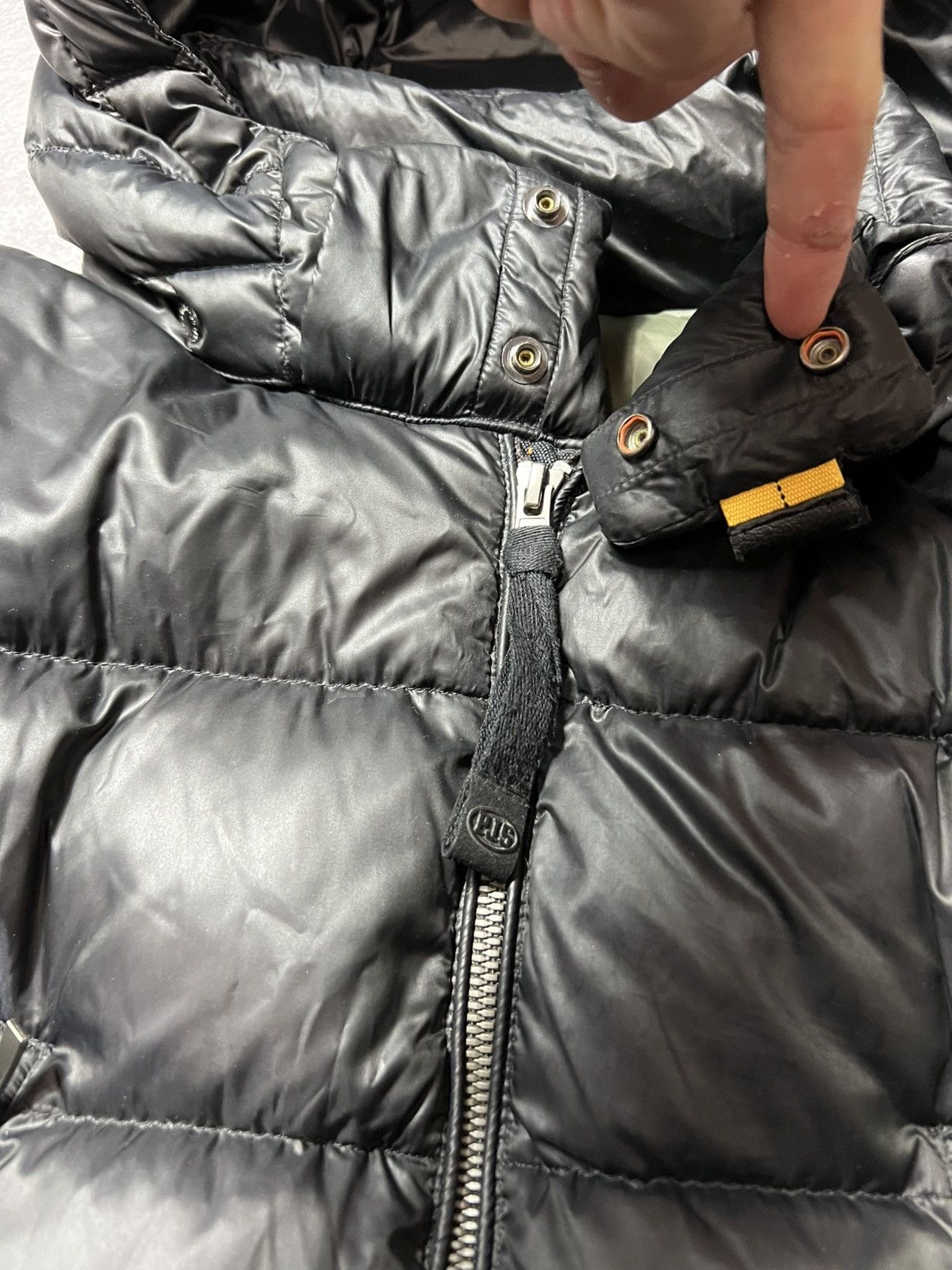 Parajumpers 🖤 PARAJUMPERS GREG DOWN JACKET — BLACK — SIZE L Size US L / EU 52-54 / 3 - 8 Thumbnail