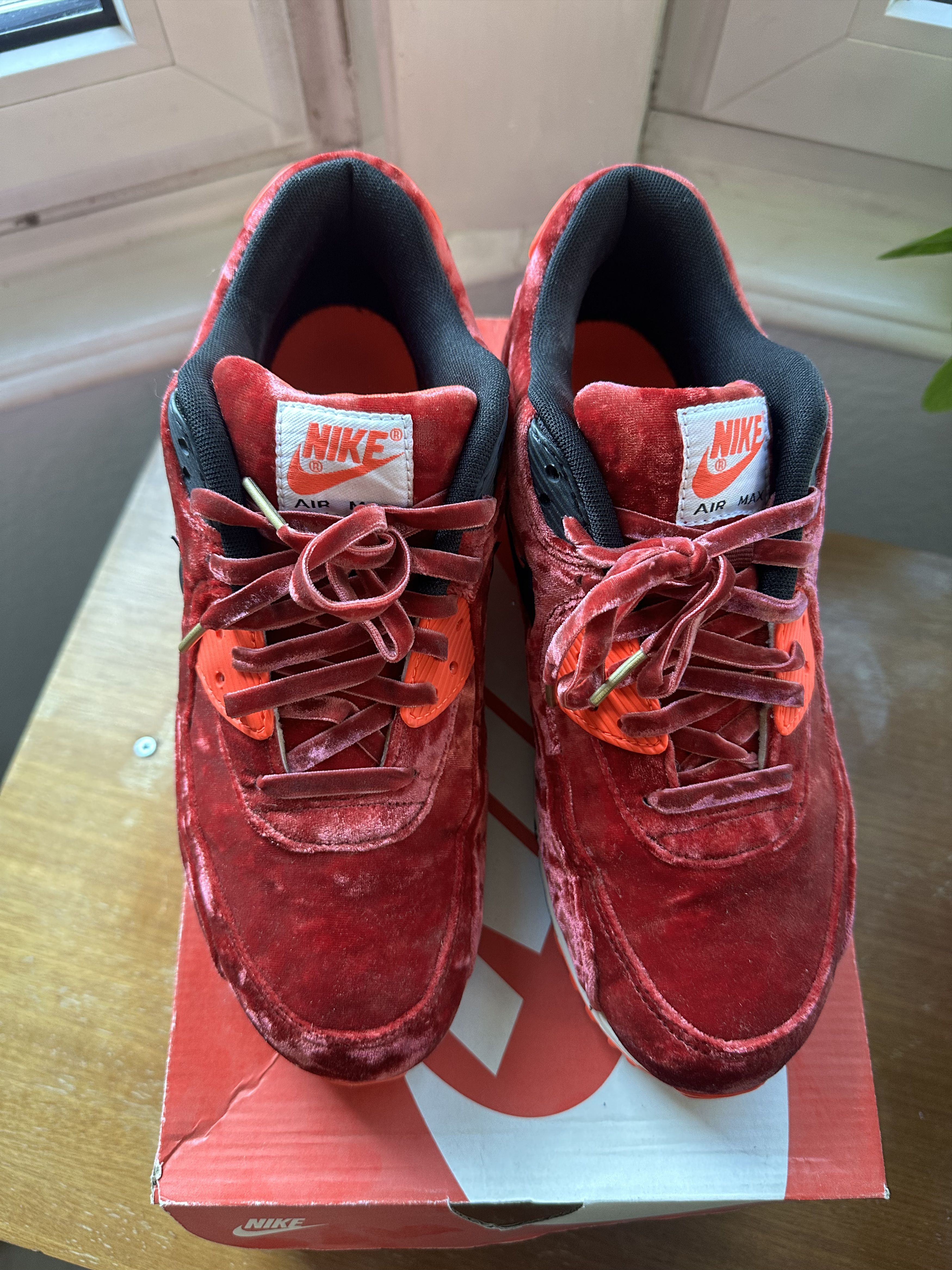 Nike Airmax 90 "Red Velvet" Size US 9 / EU 42 - 4 Thumbnail