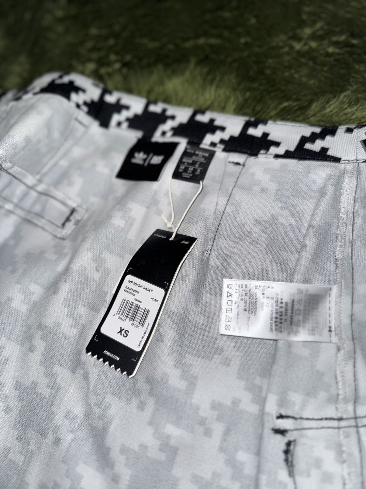 Adidas × Ivy Park [XS] Adidas x IVY PARK Houndstooth Check Skirt Size 27" / US 4 / IT 40 - 5 Thumbnail