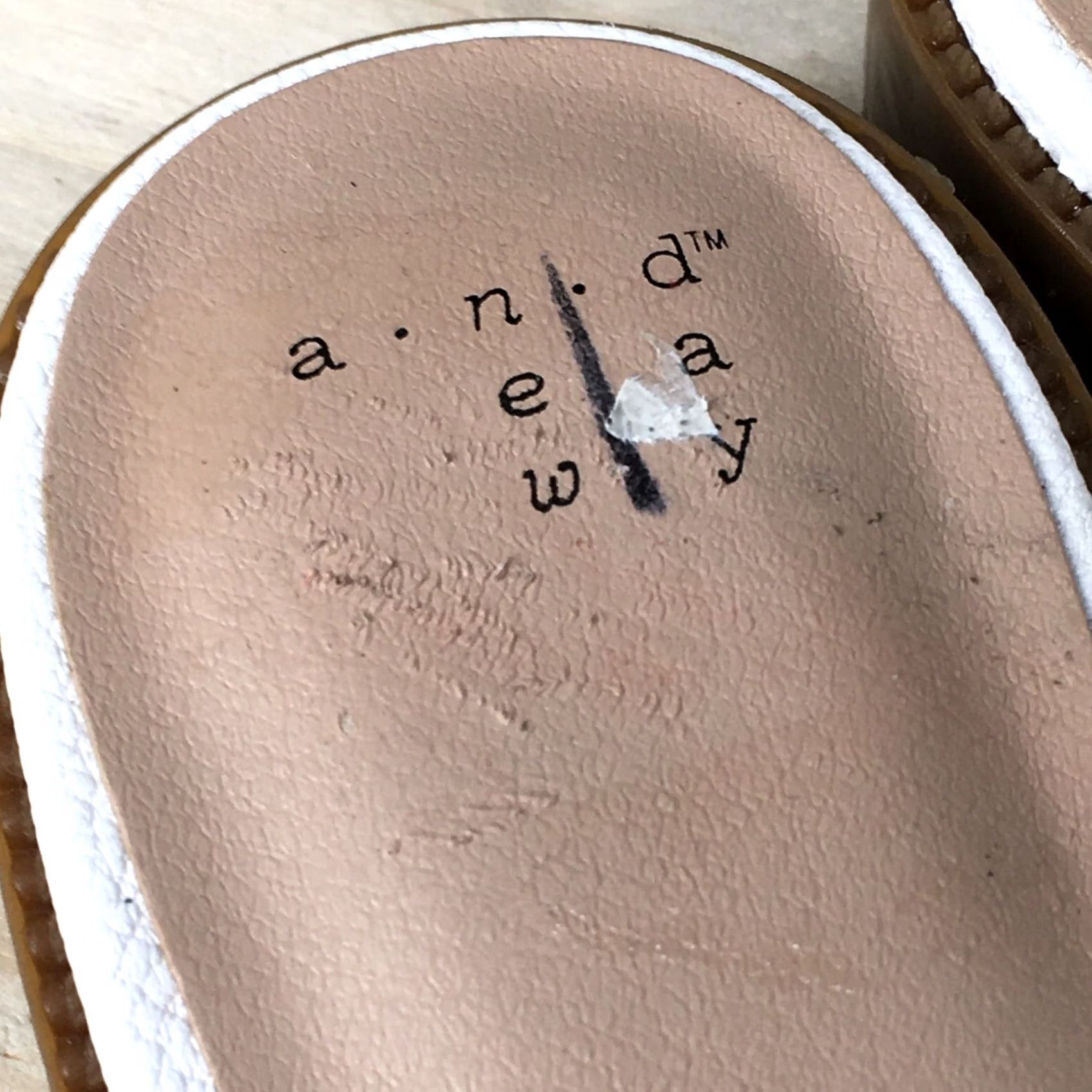 Vintage A New Day Karoline Kiltie Sandals Womens 6 Slip On Mule White Casual Slip On Moc Toe Size US 6 / IT 36 - 4 Thumbnail