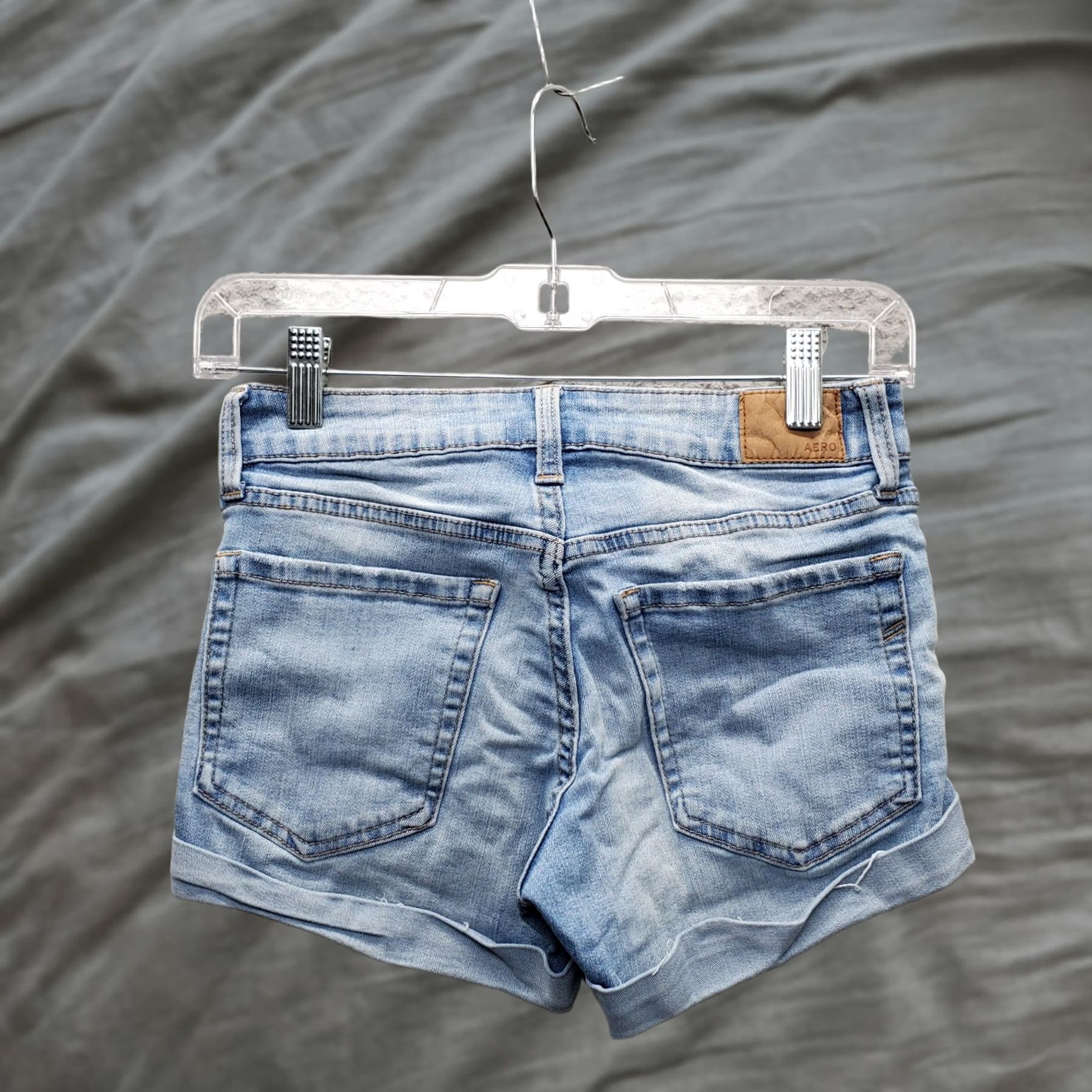 Vintage Aéropostale Shorts Womens 0 Blue Denim Distressed Folded Hem Low Rise 5-Pocket Size 25" / US 0 / IT 36 - 1 Thumbnail