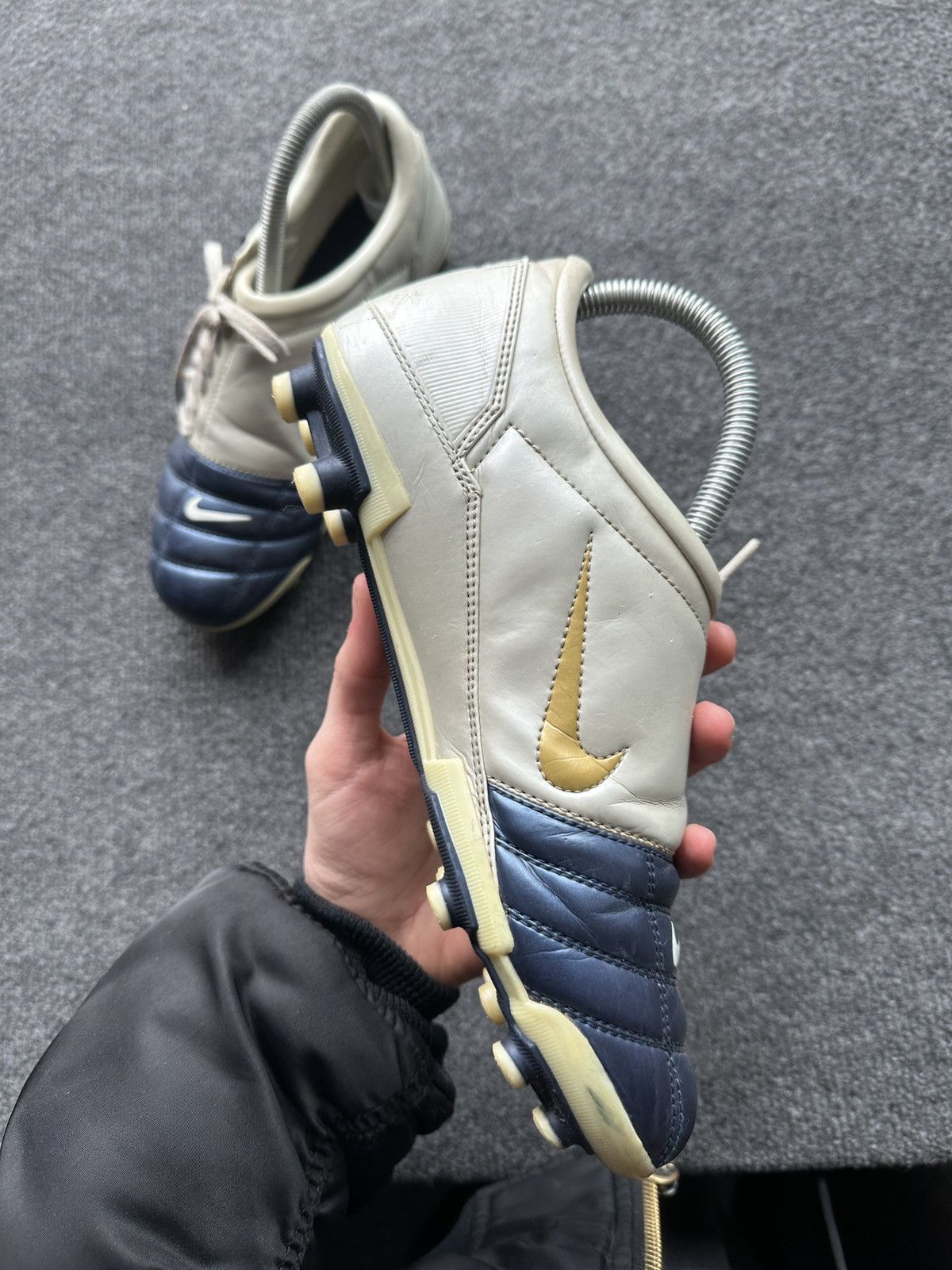 Nike 🚨RARE NIKE TOTAL 90 III UNISEX BLUE FOOTBAL SOCCER Size US 5.5 / EU 38 - 6 Thumbnail