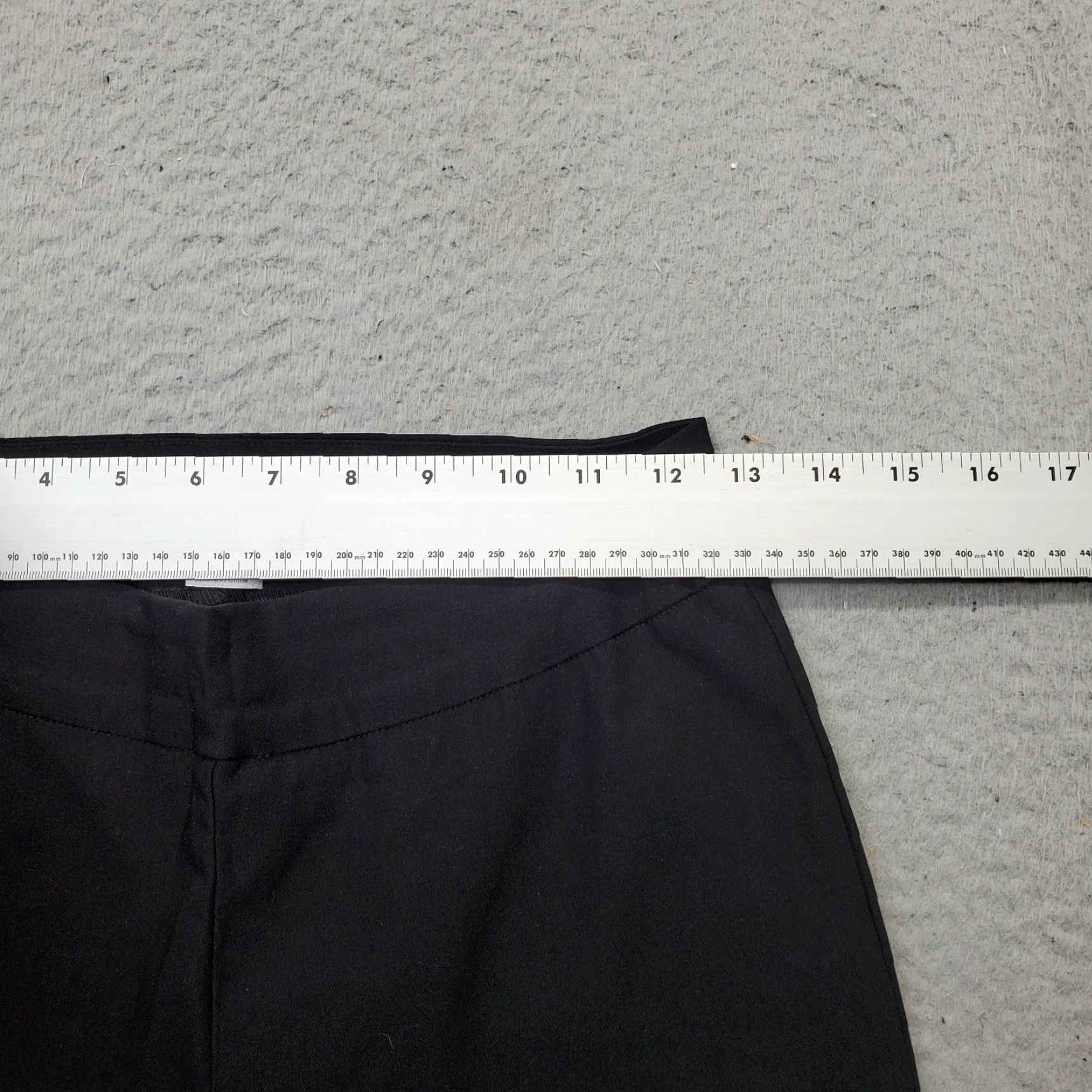 Venus Venus Womens Small Black Regular Fit Ankle Pant Dark Wash Flared Leg Pull On Shirt? Size 28" / US 6 / IT 42 - 6 Thumbnail