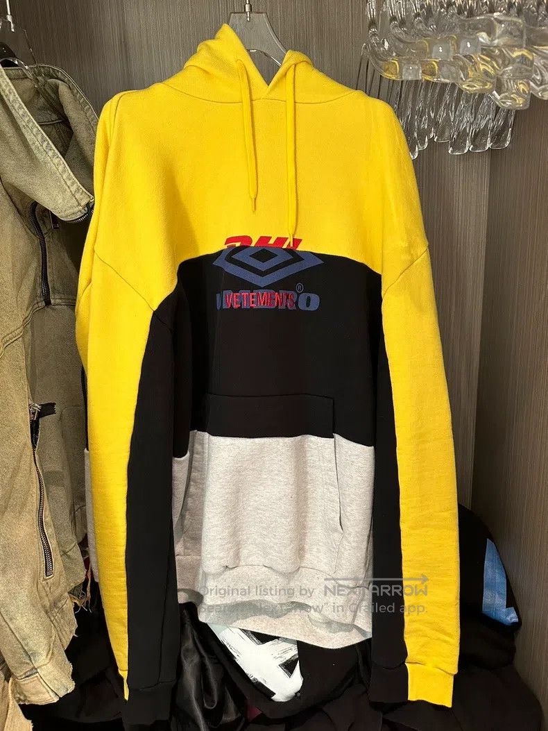 Vetements Vetements Hoodie Size US S / EU 44-46 / 1 - 1 Thumbnail
