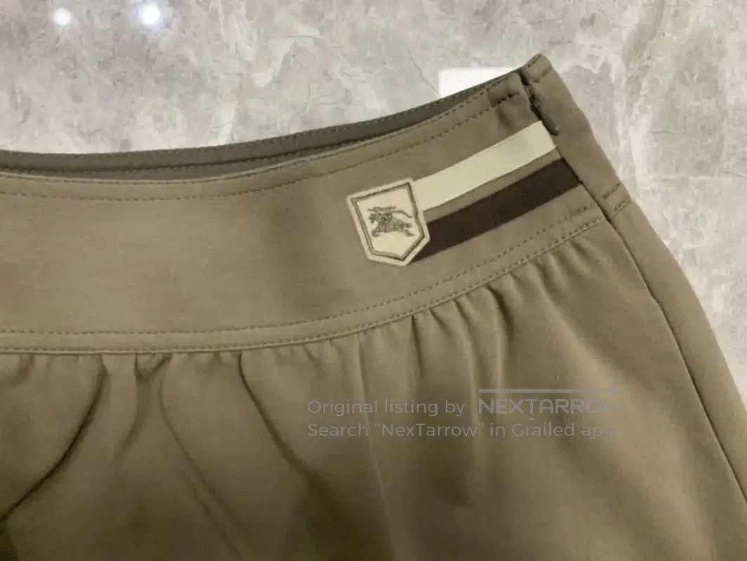Burberry Burberry Green Cotton Women's Mini Skirt. Size 24" / US 00 / IT 34 - 3 Thumbnail