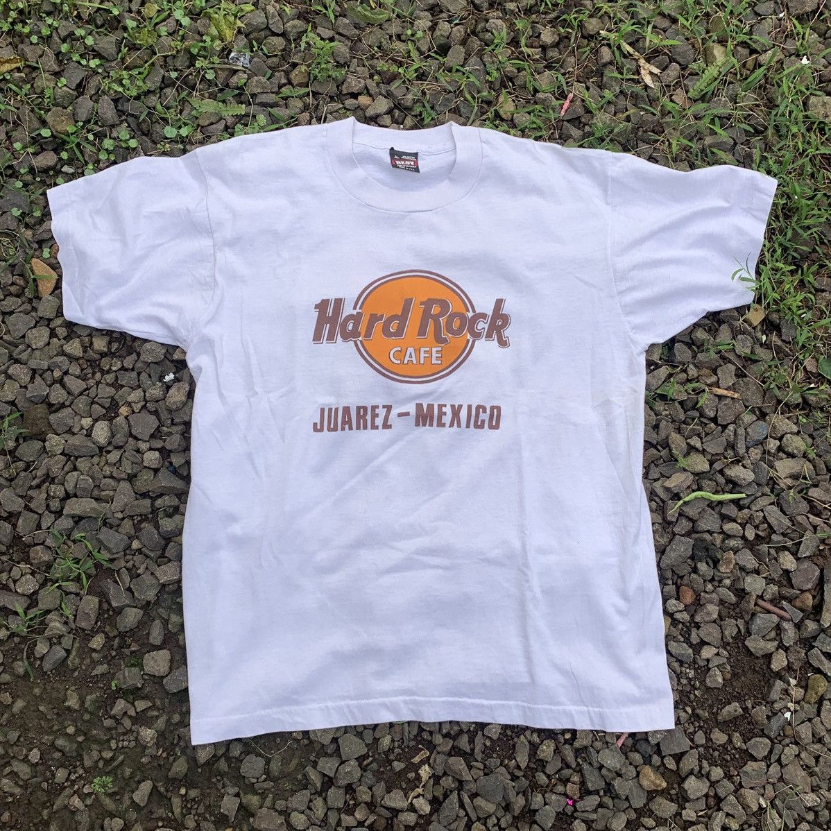 Vintage Vintage Hard Rock Cafe Juarez Mexico Size US L / EU 52-54 / 3 - 1 Thumbnail