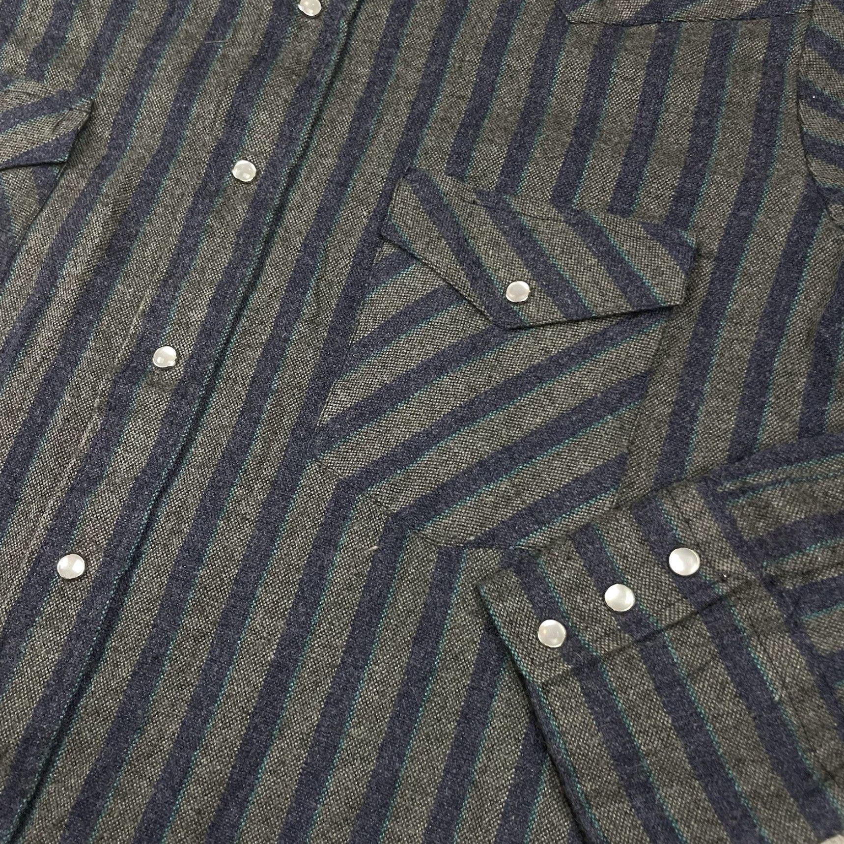 Armani VINTAGE Karman Shirt Men L Blue Striped Western Pearl Snap Long Sleeve Cowboy Logo Buttons Shirt Shirt? Size US L / EU 52-54 / 3 - 3 Thumbnail