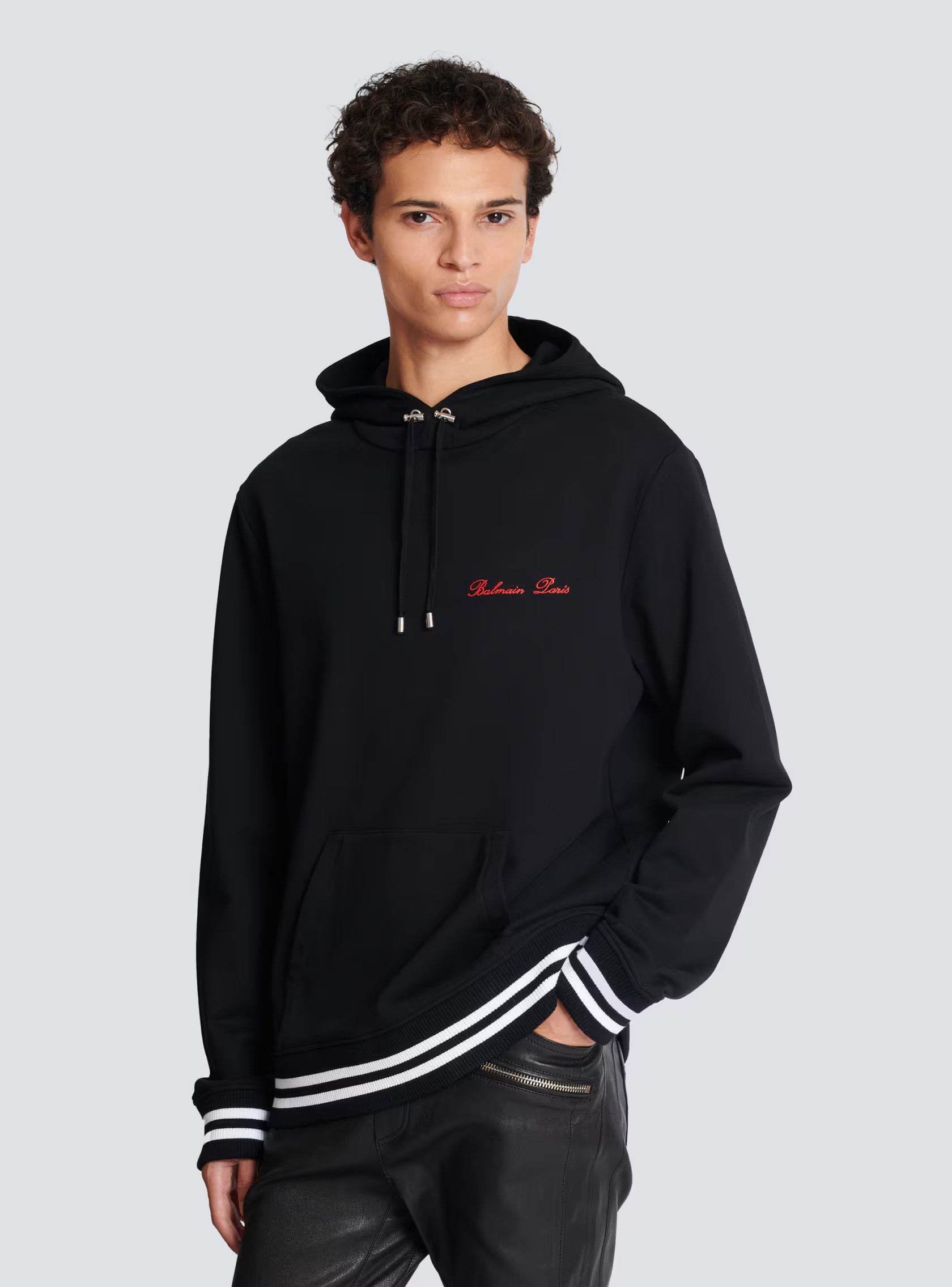 o1s1wg110125 Signature Hoodie in Black