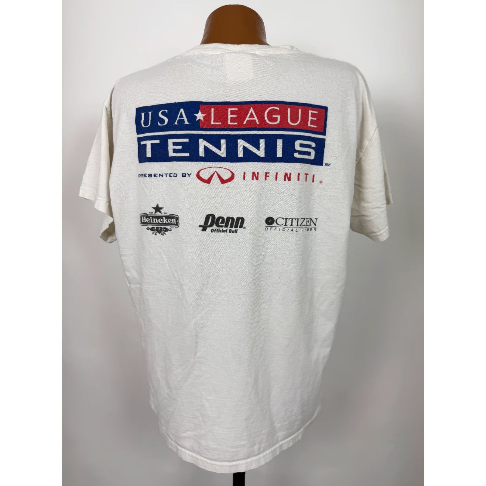 Vintage VINTAGE USTA Tennis Shirt Men L White 2000s 90s Sports Short Sleeve Crew Neck Graphic Print T-Shirt Size US L / EU 52-54 / 3 - 7 Thumbnail