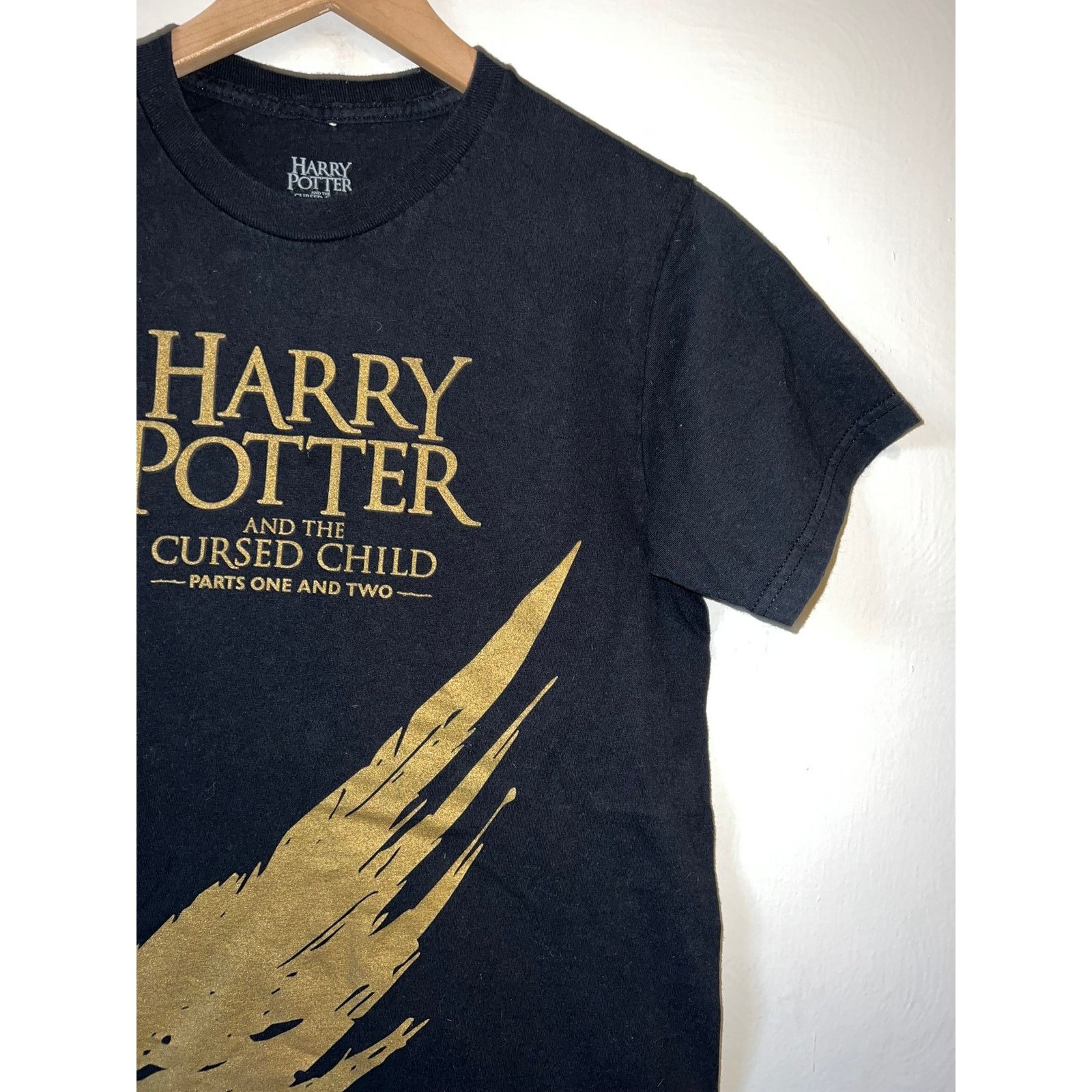 Vintage HP Harry Potter And The Cursed Child Parts One & Two Shirt S Size US S / EU 44-46 / 1 - 4 Thumbnail