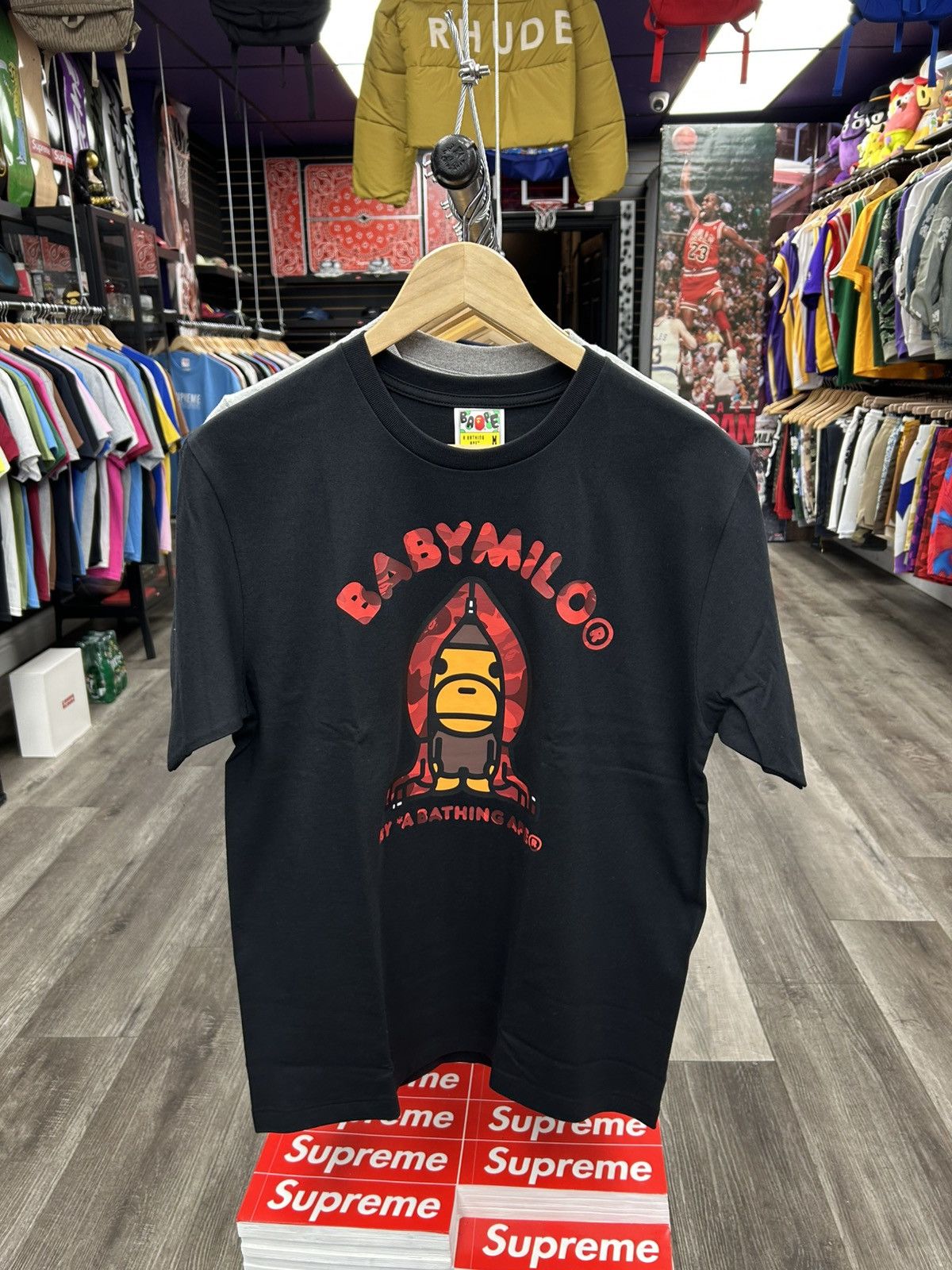 Bape A Bathing Ape T-shirt Size US M / EU 48-50 / 2 - 1 Thumbnail