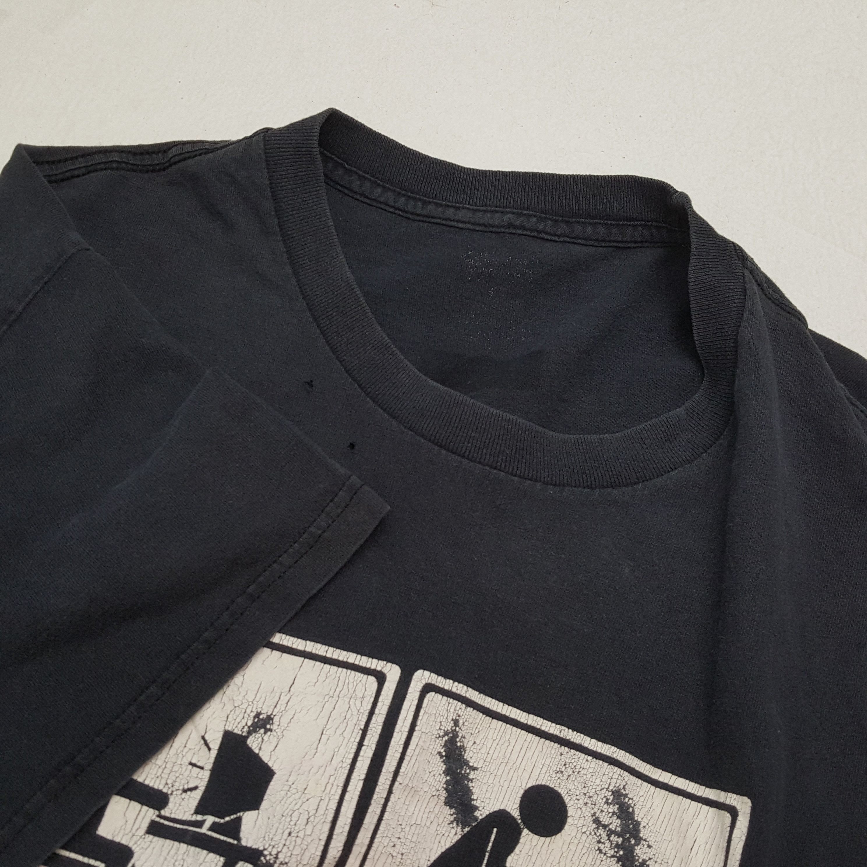 Vintage Parody Tshirt Center Design Streetwear Style Size US L / EU 52-54 / 3 - 6 Thumbnail