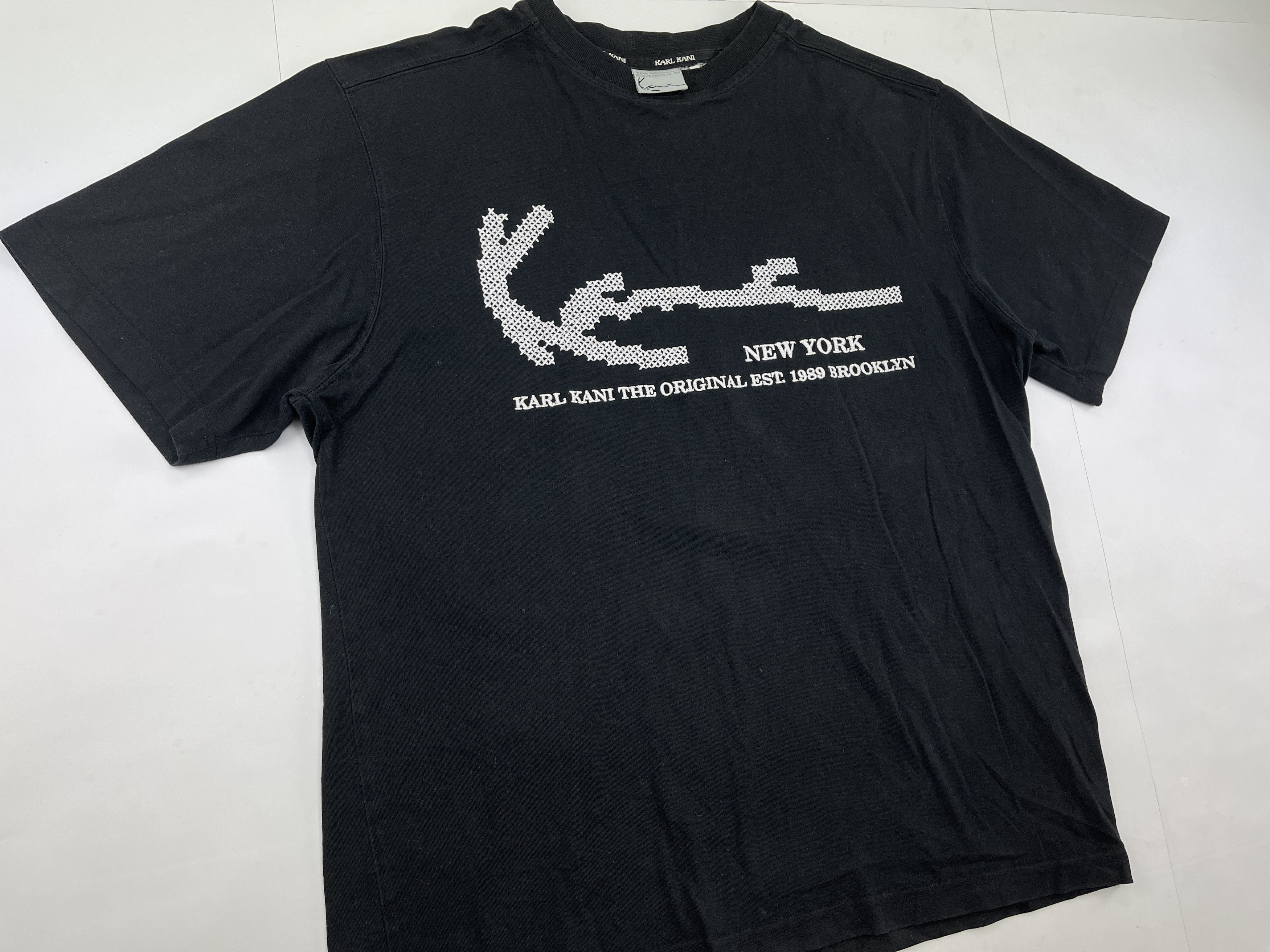 Karl Kani Karl Kani t-shirt, vintage 90s, 1990s hip hop, Y2K, size L Size US L / EU 52-54 / 3 - 2 Thumbnail