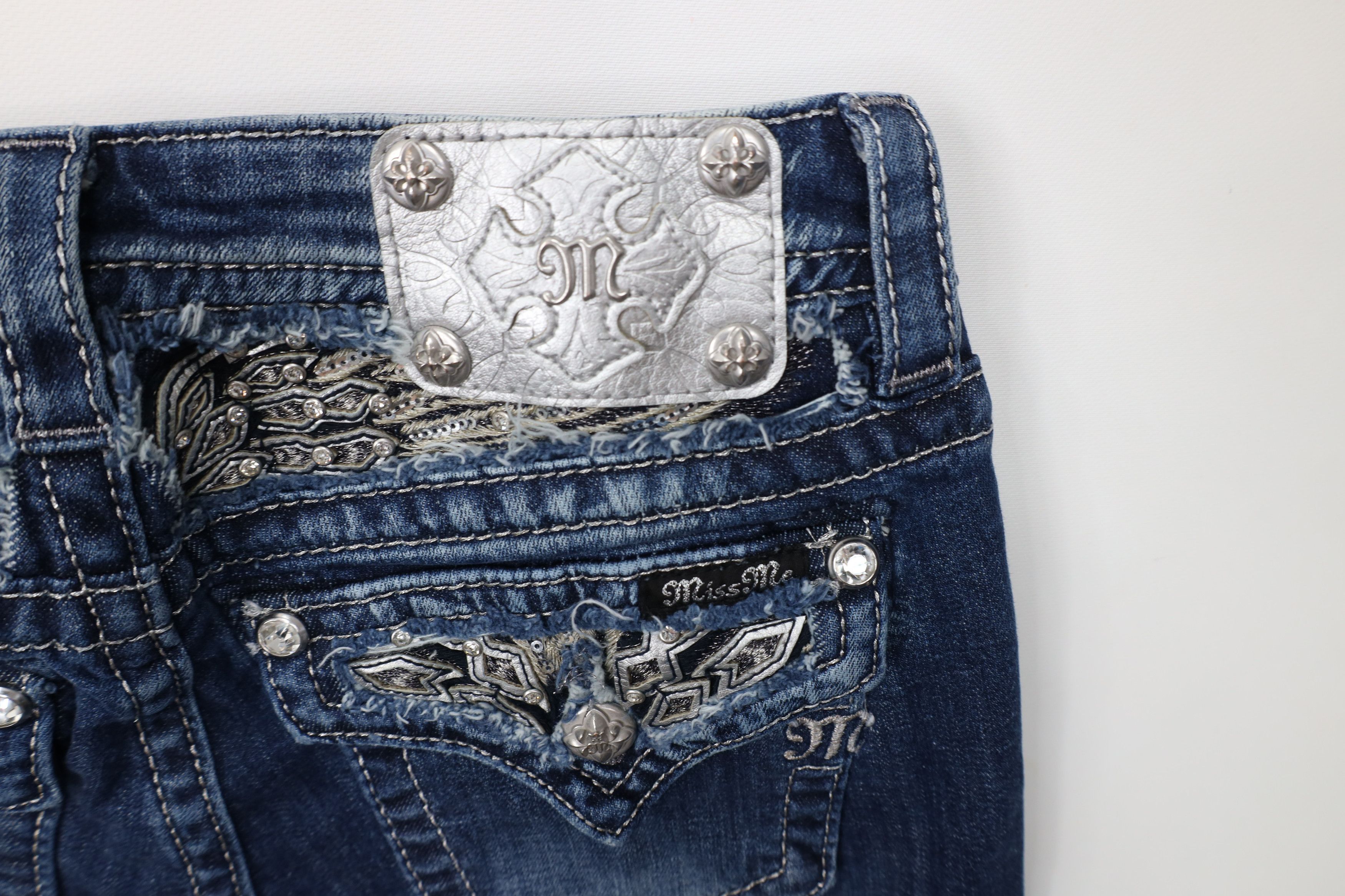 Miss Me Miss Me Stretch Sequined Wings Signature Bootcut Jeans Size 26" / US 2 / IT 38 - 12 Thumbnail