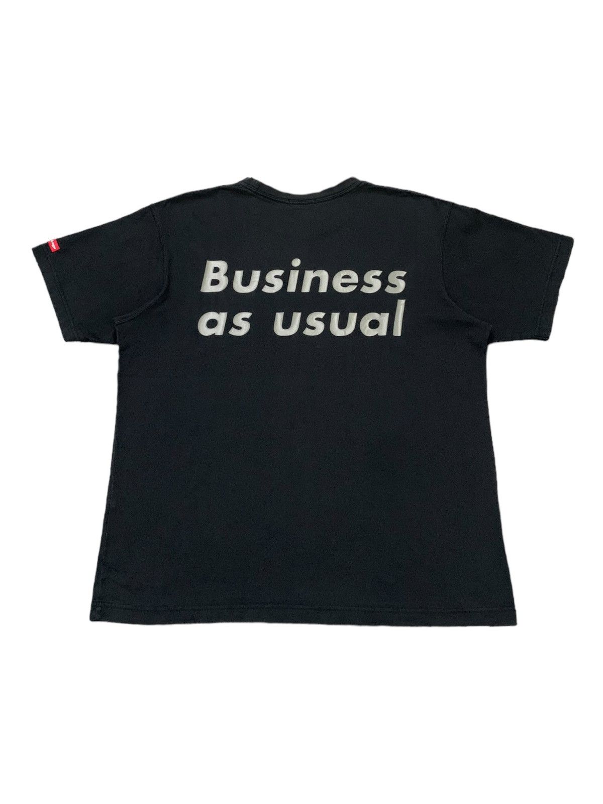 Barbara Kruger 2000s Barbara Kruger Business As Usual Artwork Tshirt Size US L / EU 52-54 / 3 - 2 Thumbnail