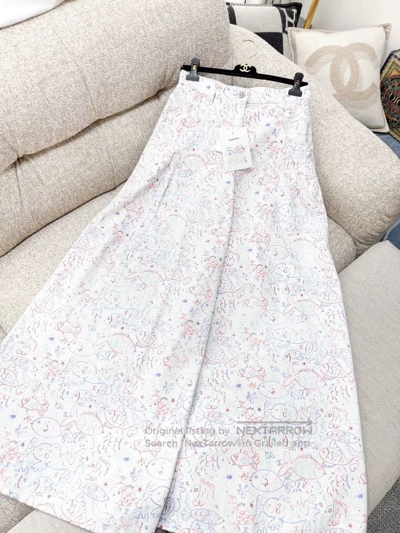 Chanel Chanel 25C spring and summer colourful graffiti small fish Size 25" / US 0 / IT 36 - 1 Thumbnail