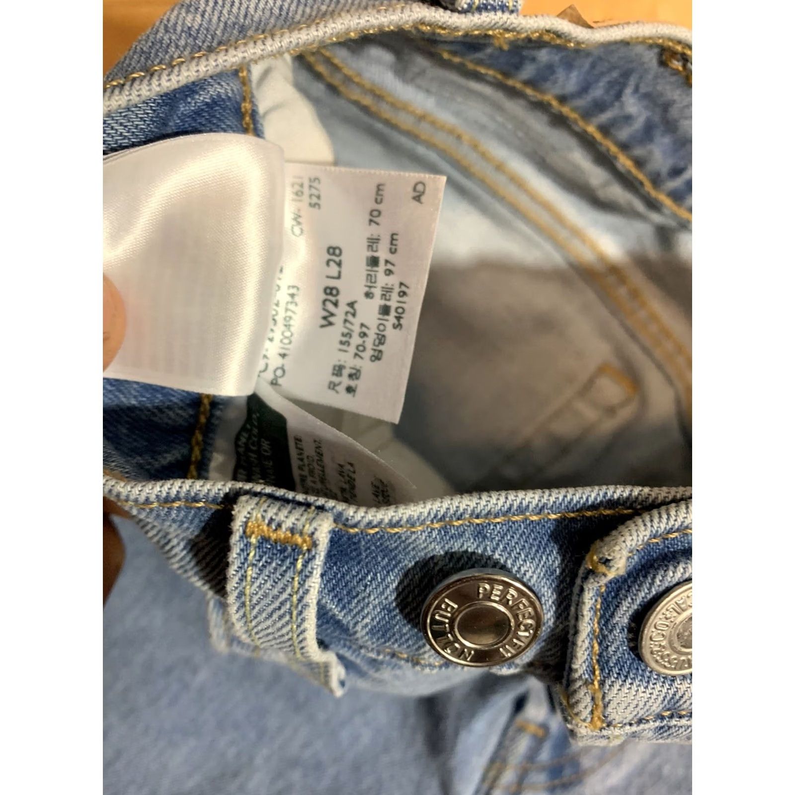 Vintage Levi's Womens Raw Hem Jeans 28 x 28 Size 28 Inch Waist Size 28" / US 6 / IT 42 - 6 Thumbnail