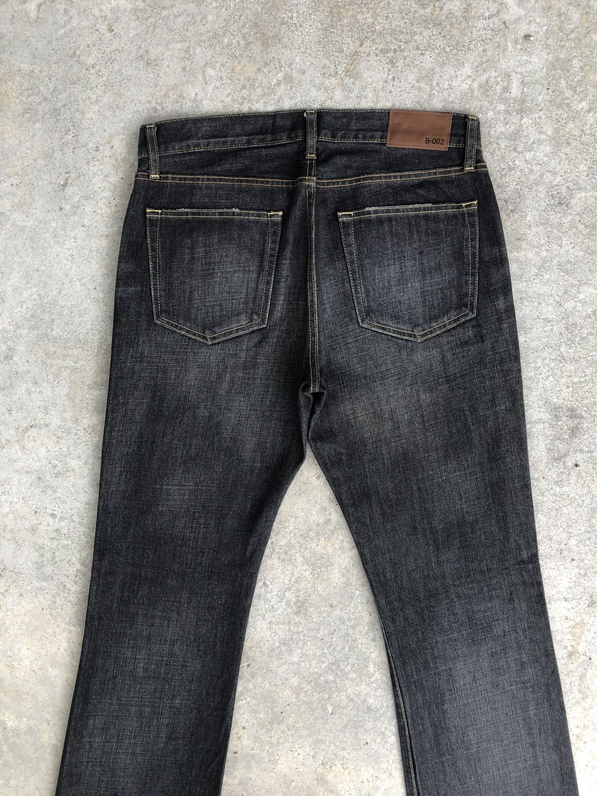If Six Was Nine Flared Uniqlo Bootcut Distressed Jeans Size US 32 / EU 48 - 8 Thumbnail