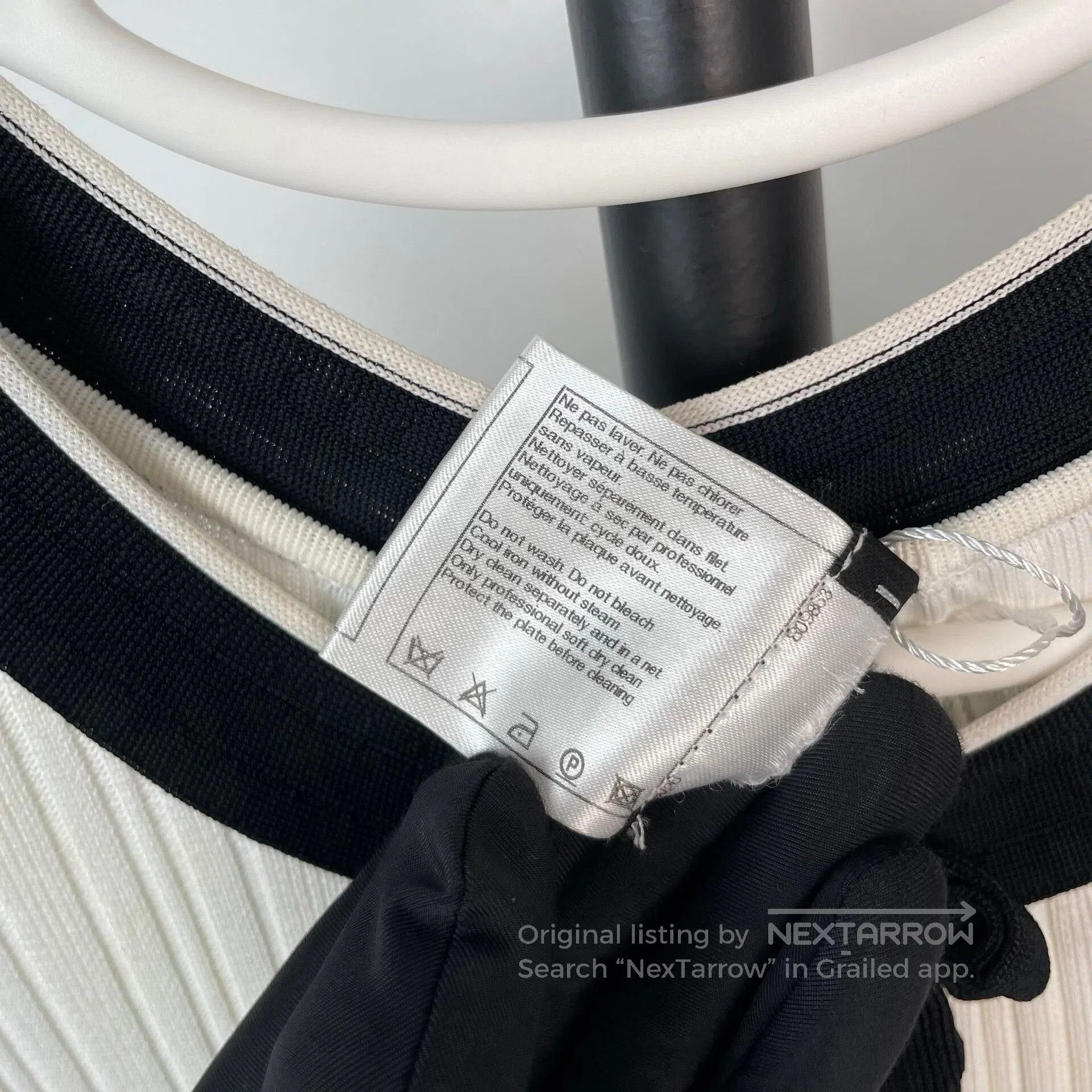 Chanel Chanel Black White Bow Pleated Dress. Size XS / US 0-2 / IT 36-38 - 7 Thumbnail