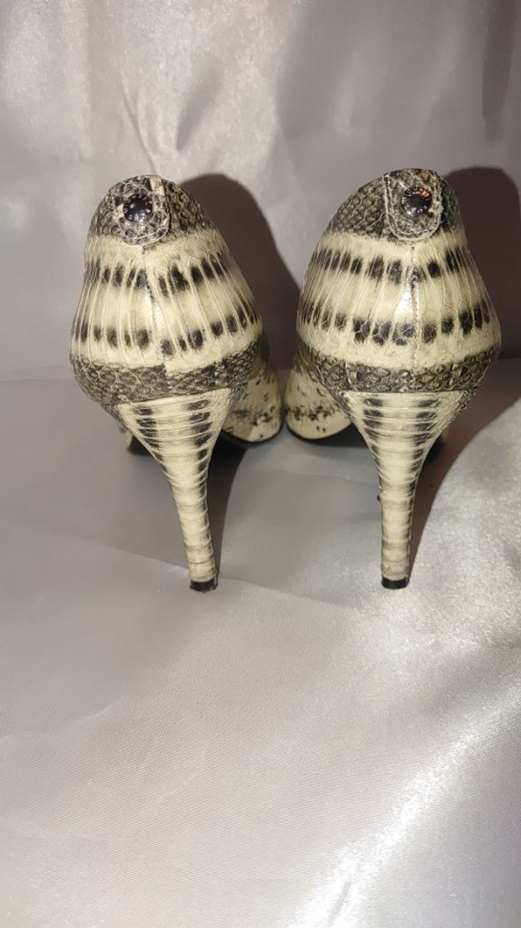 Michael Kors Michael Kors Cairo Snakeskin Heels Size 10M Size US 10 / IT 40 - 8 Thumbnail