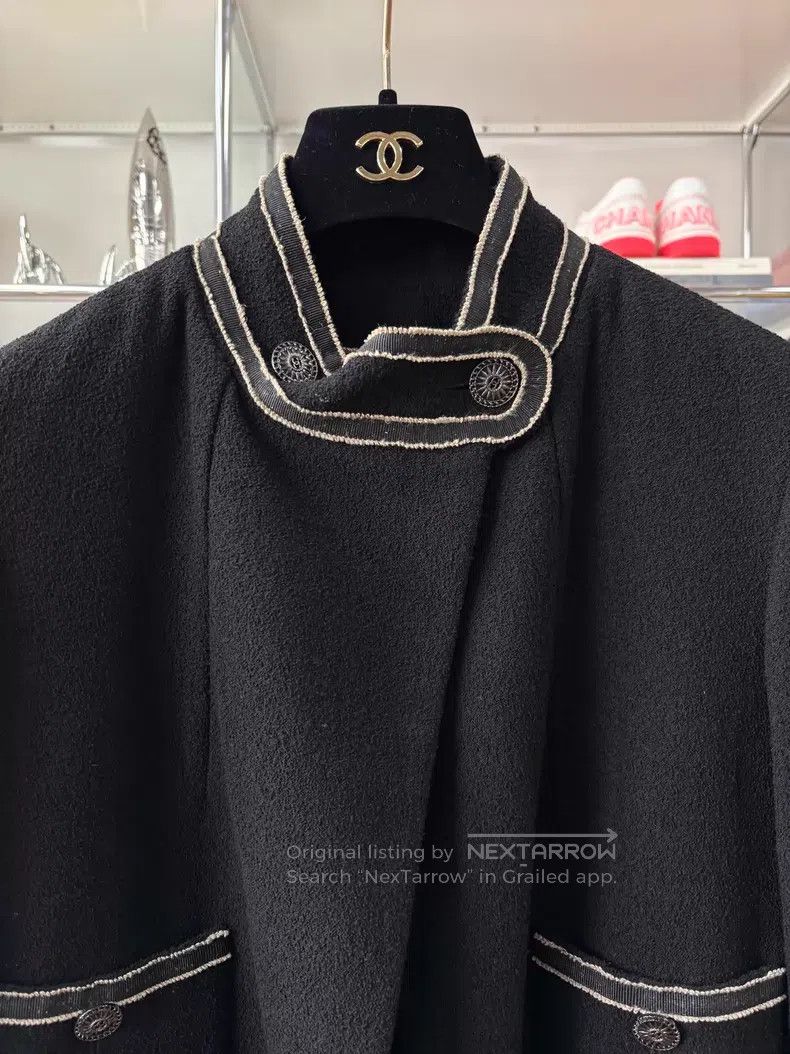 Chanel Chanel Black stand-up collar white edge four-pocket tweed Size XS / US 0-2 / IT 36-38 - 2 Thumbnail