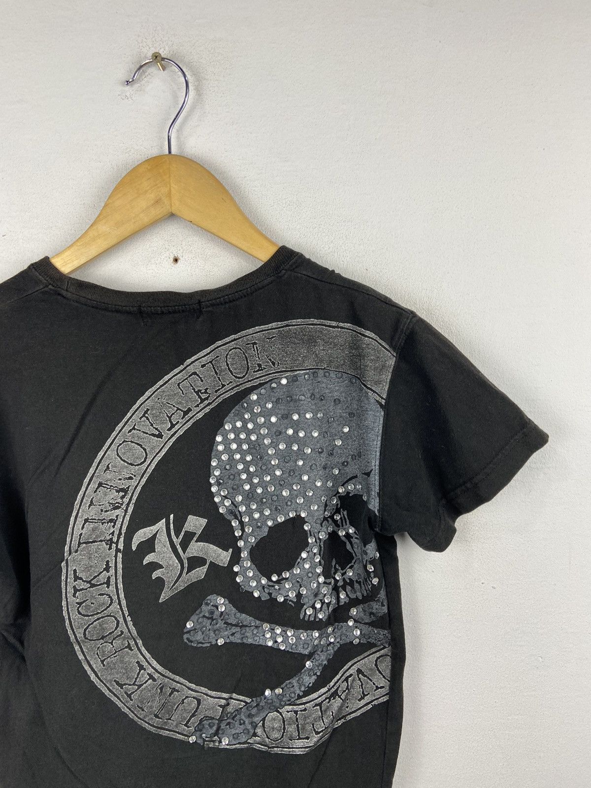 Japanese Brand RARE🔥 KING OF GODS SKULL TEE Size US M / EU 48-50 / 2 - 6 Thumbnail