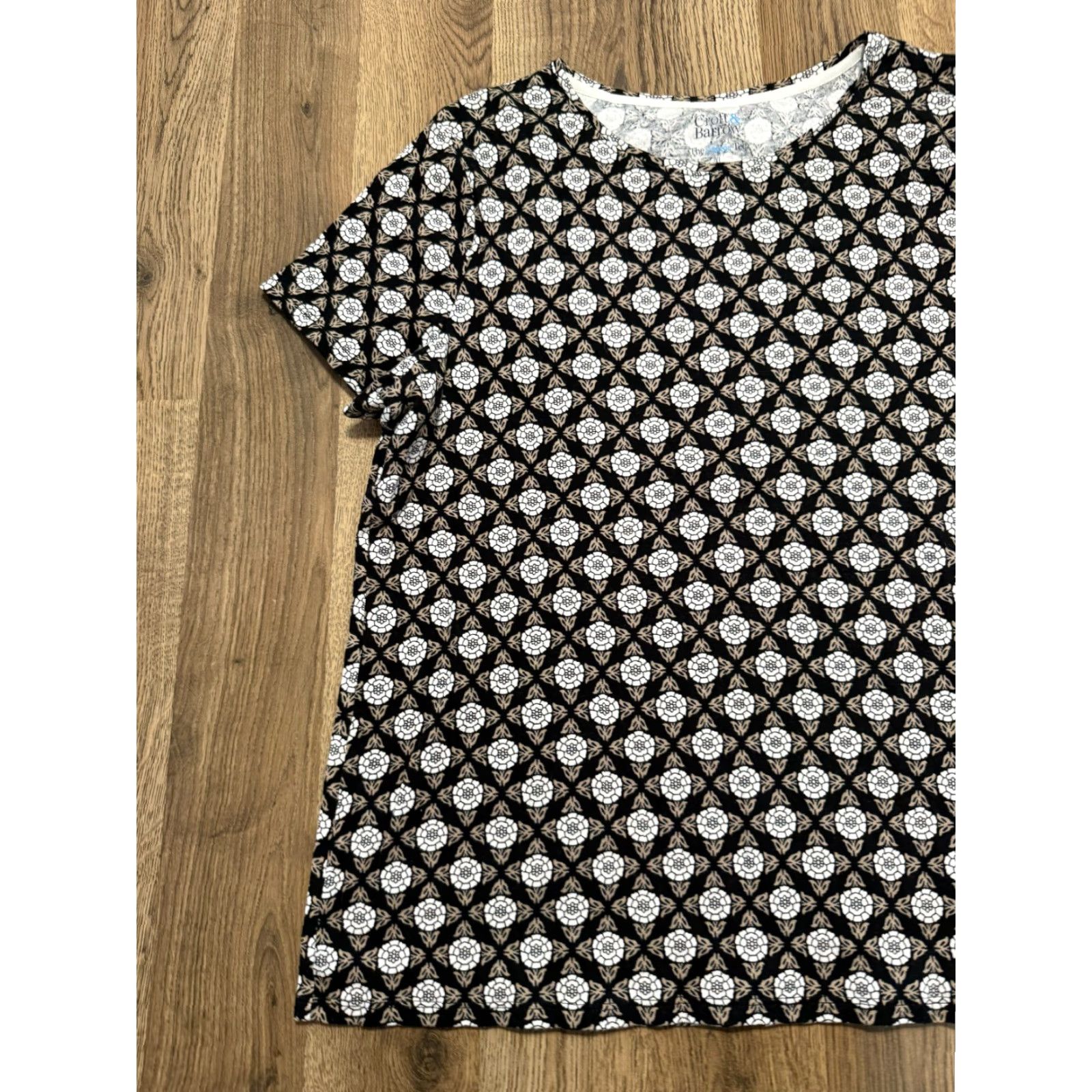 Croft & Barrow VINTAGE Croft & Barrow Shirt Womens XL Black White Allover Print The Classic Tee Size XL / US 12-14 / IT 48-50 - 4 Thumbnail