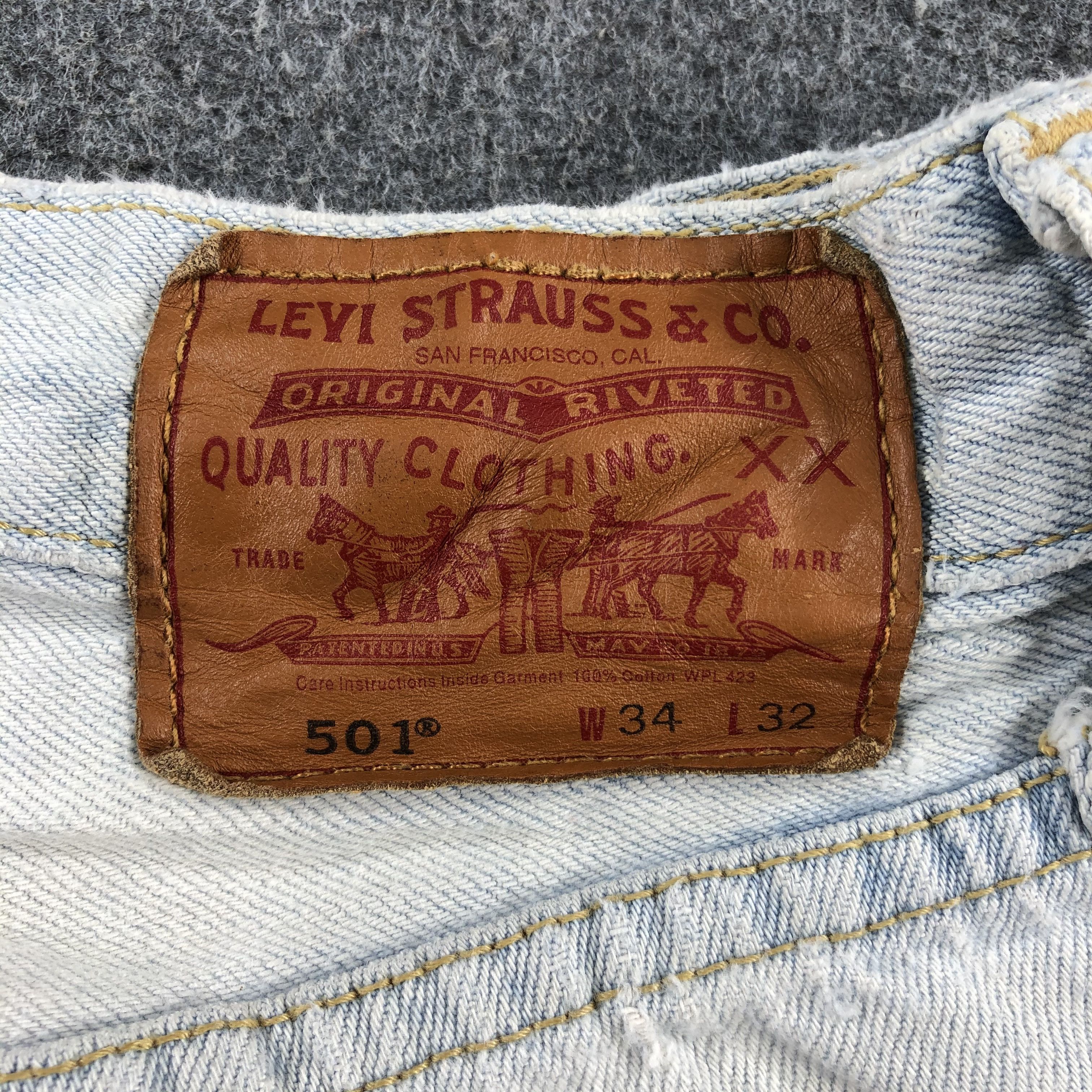 Levi's Vintage Light Wash Levis 501 Jeans-J2658 Size US 33 - 5 Thumbnail