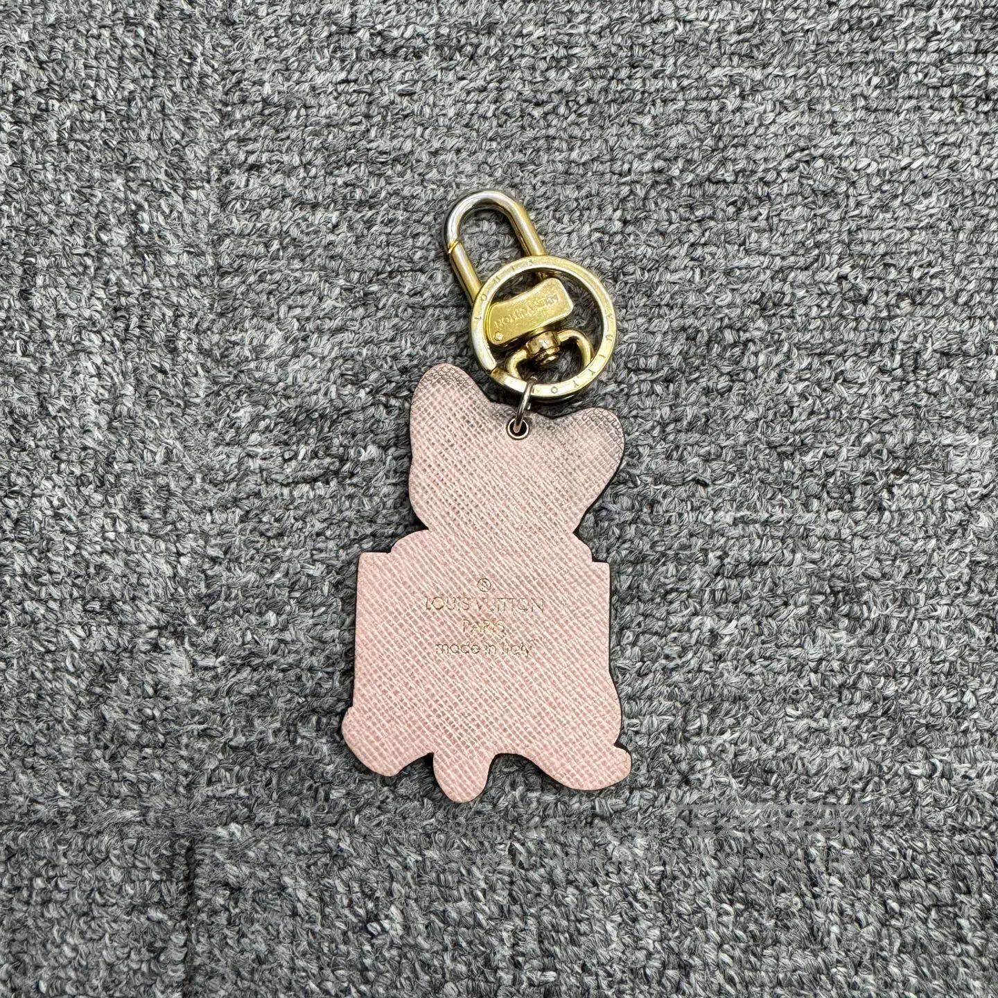 Louis Vuitton Louis Vuitton Tiger keychain| Size ONE SIZE - 2 Thumbnail