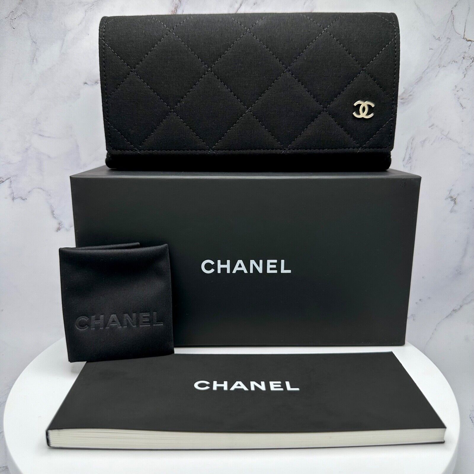 New CHANEL Sunglasses Black White Polarized CC Logo