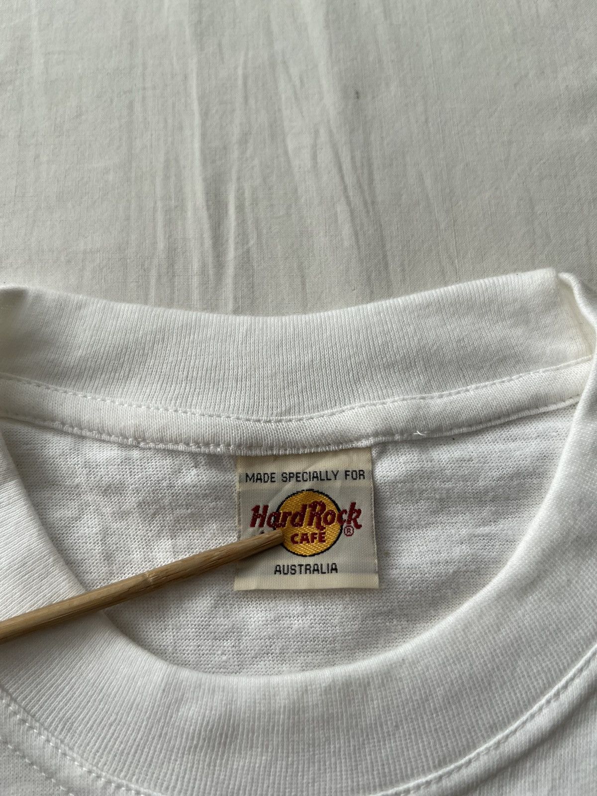 Hard Rock Cafe Vintage 90s Hard Rock Cafe Surfers Paradise White T-shirt Size US XL / EU 56 / 4 - 17 Thumbnail